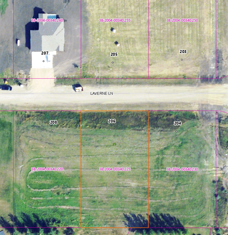 206 Laverne Lane N Property Photo 1