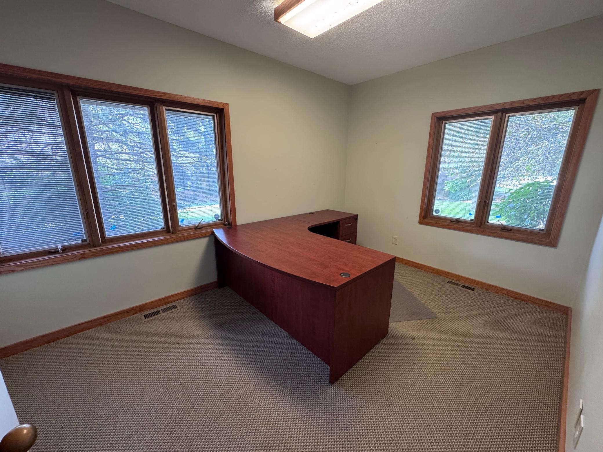 5811 Cedar Lake Road S Property Photo 5