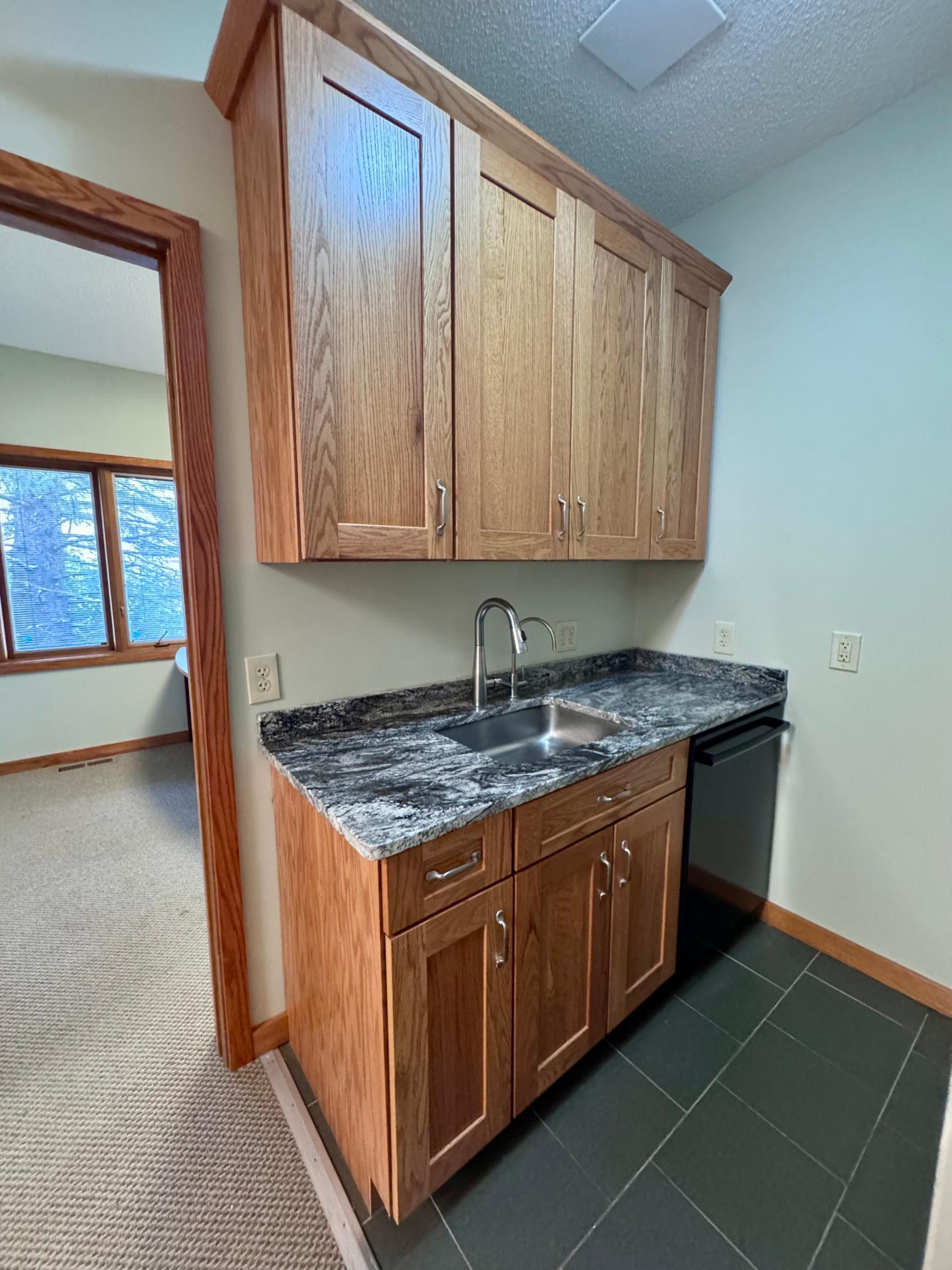 5811 Cedar Lake Road S Property Photo 7