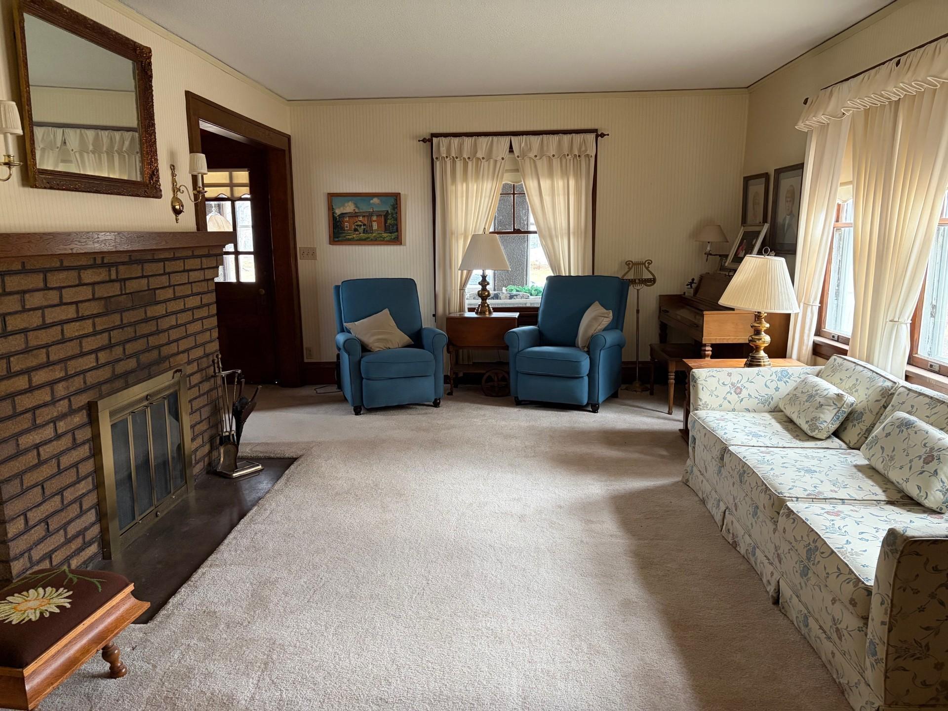 724 S Marshall Avenue Property Photo 17