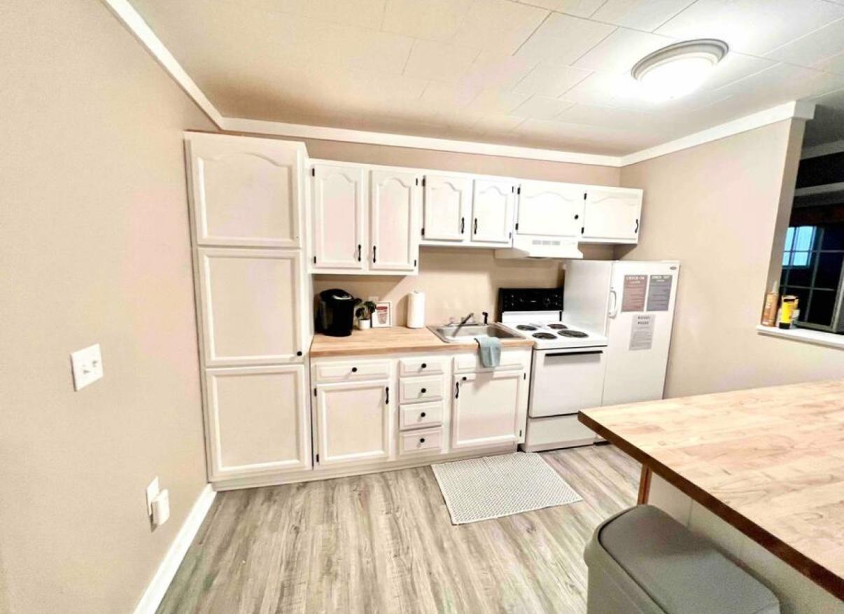 7925 Us Highway 169 Property Photo 10