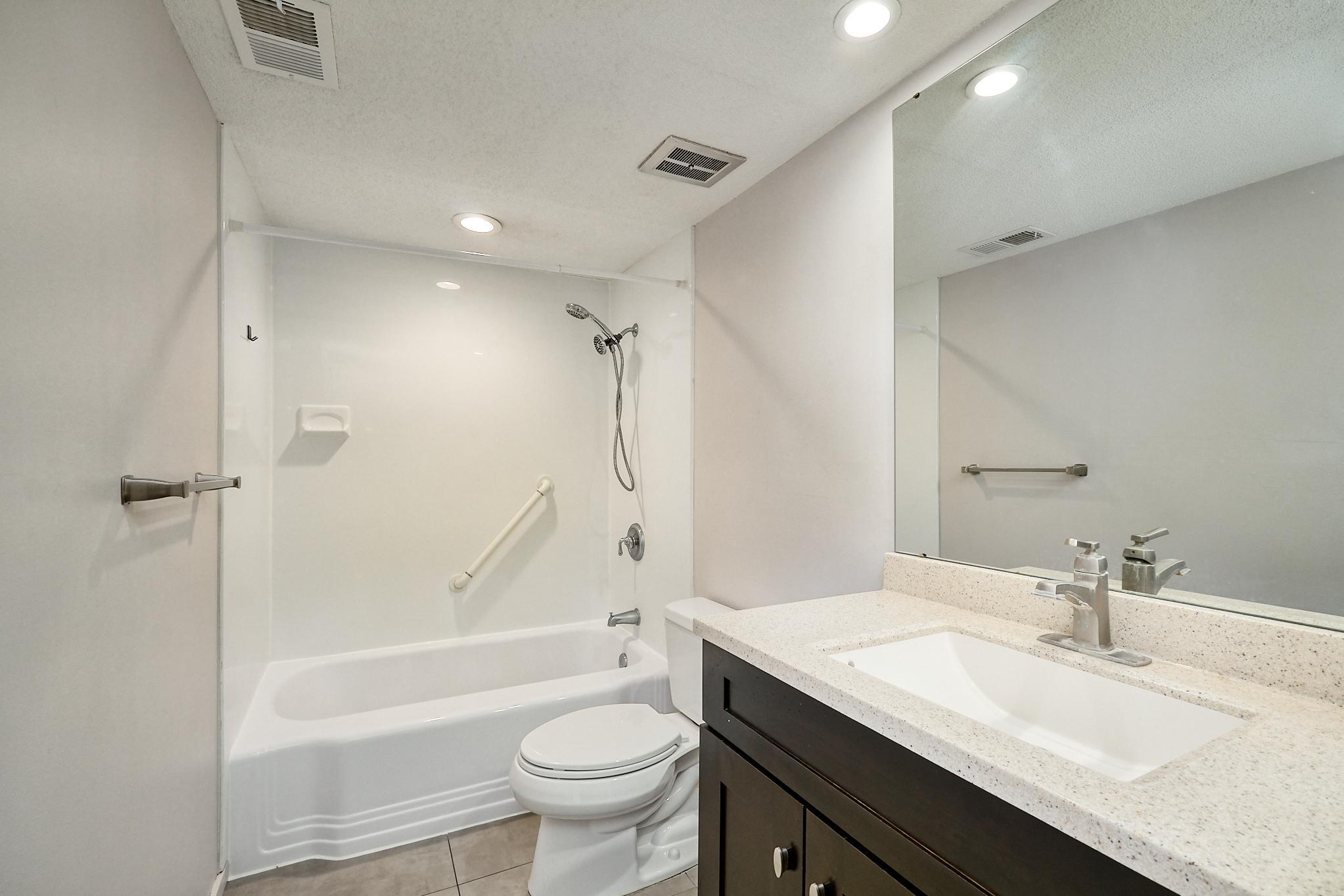 6423 Colony Way 2g Property Photo 10
