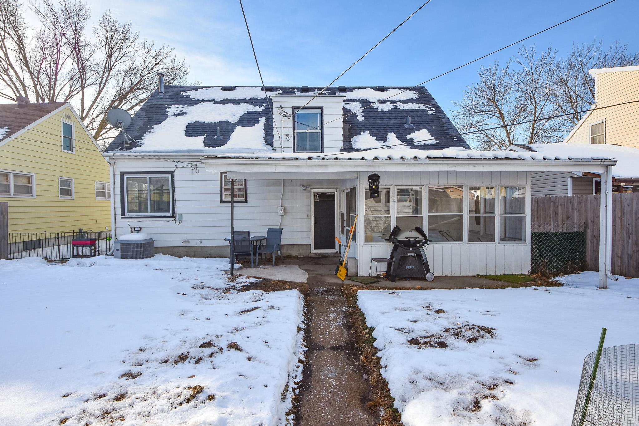 1252 10th Avenue N Property Photo 5