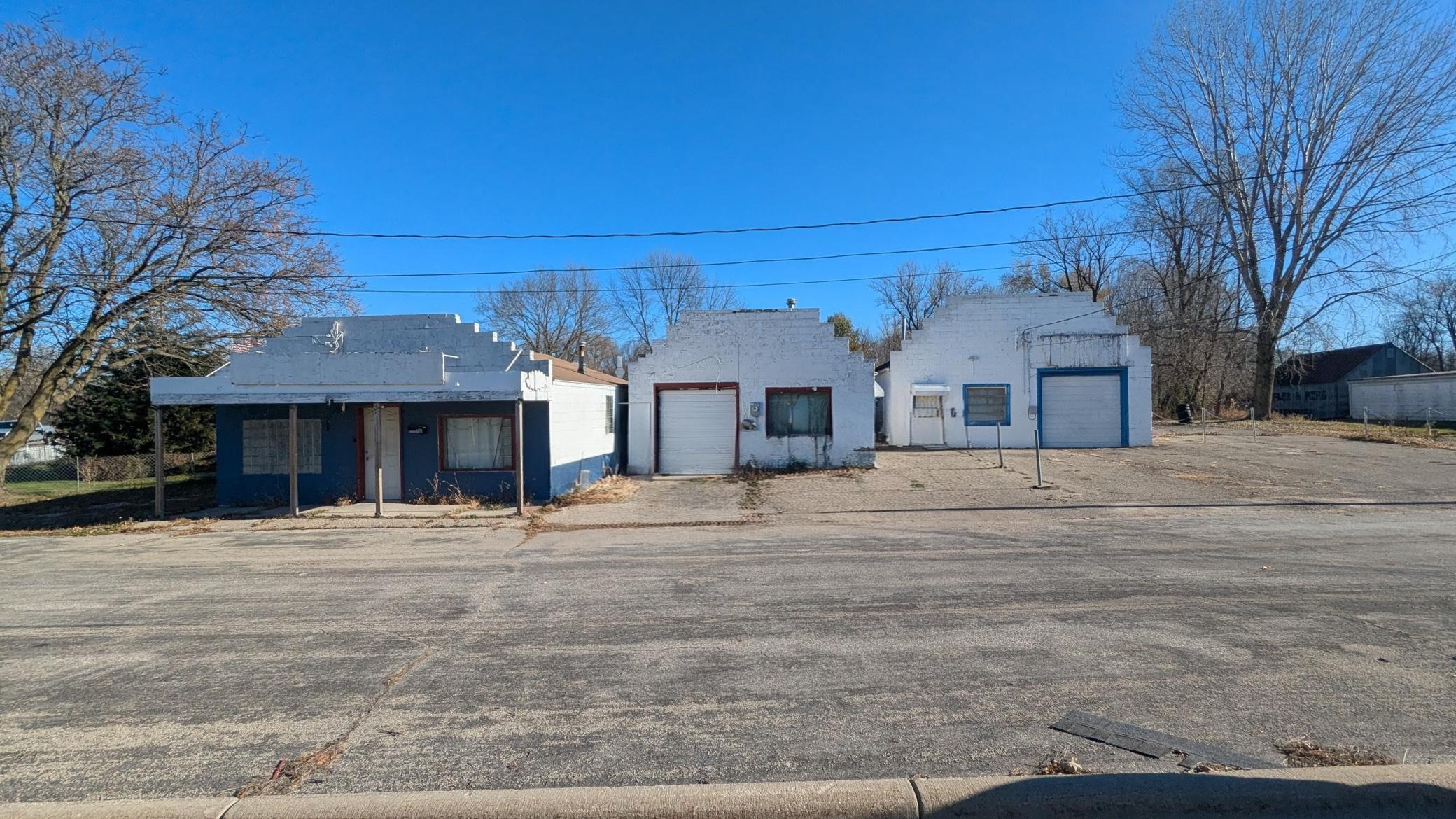 605 10th Drive Se Property Photo 1