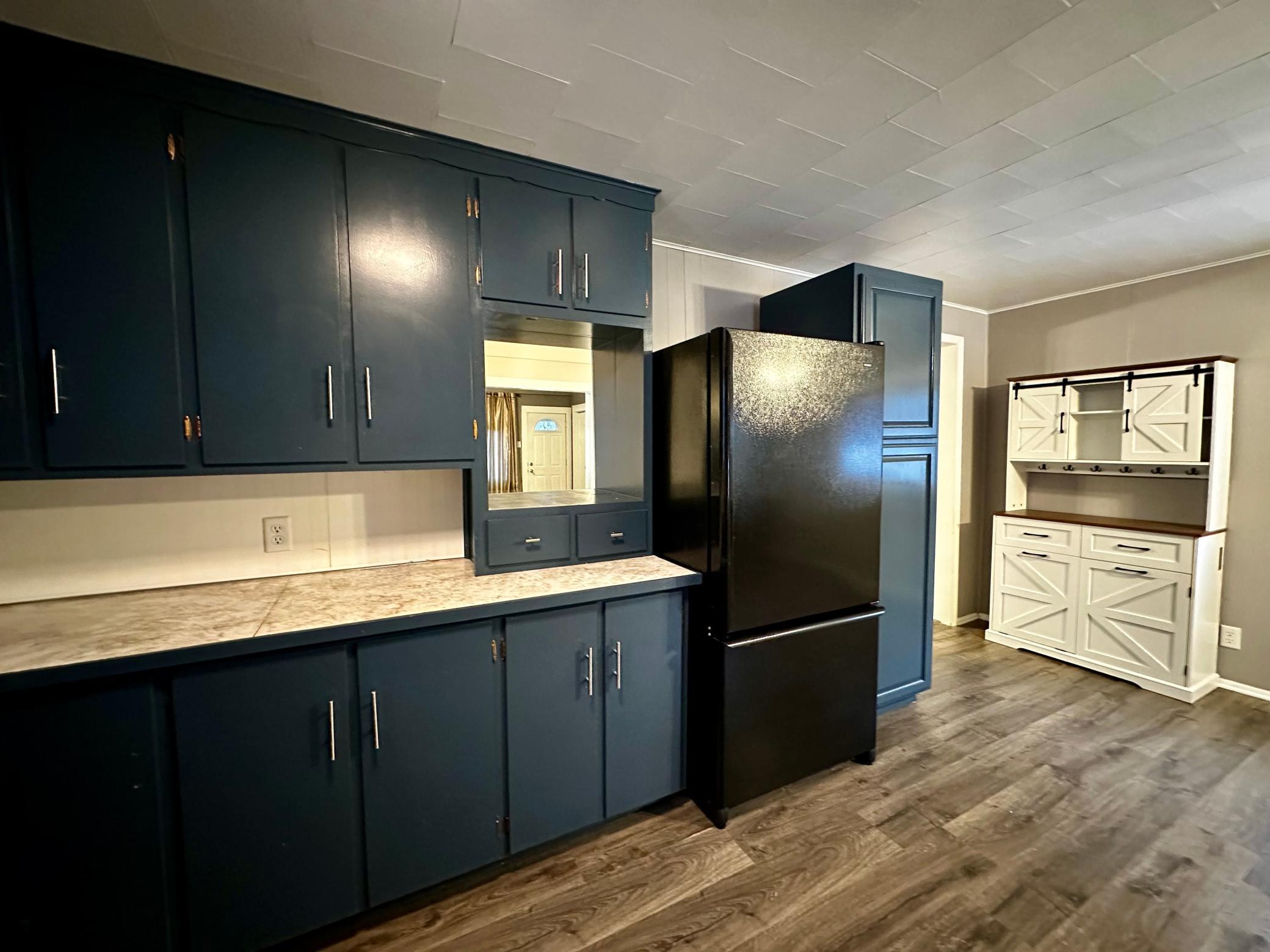 309 Coffee Street Property Photo 10
