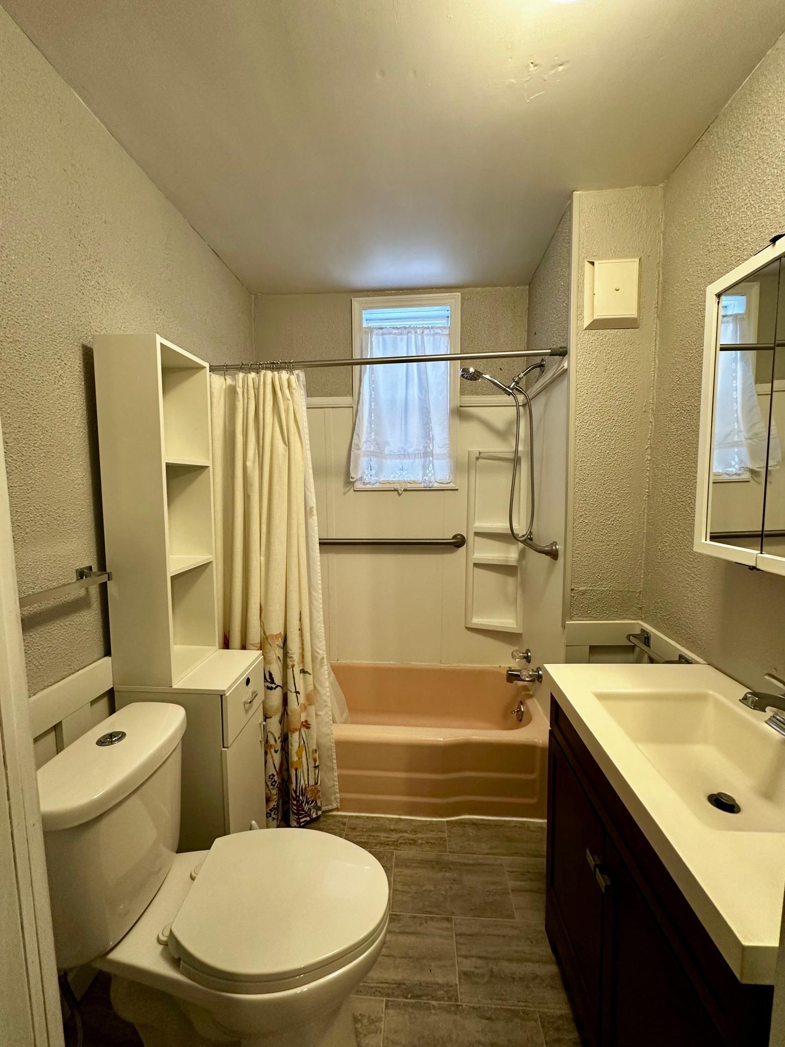 309 Coffee Street Property Photo 13