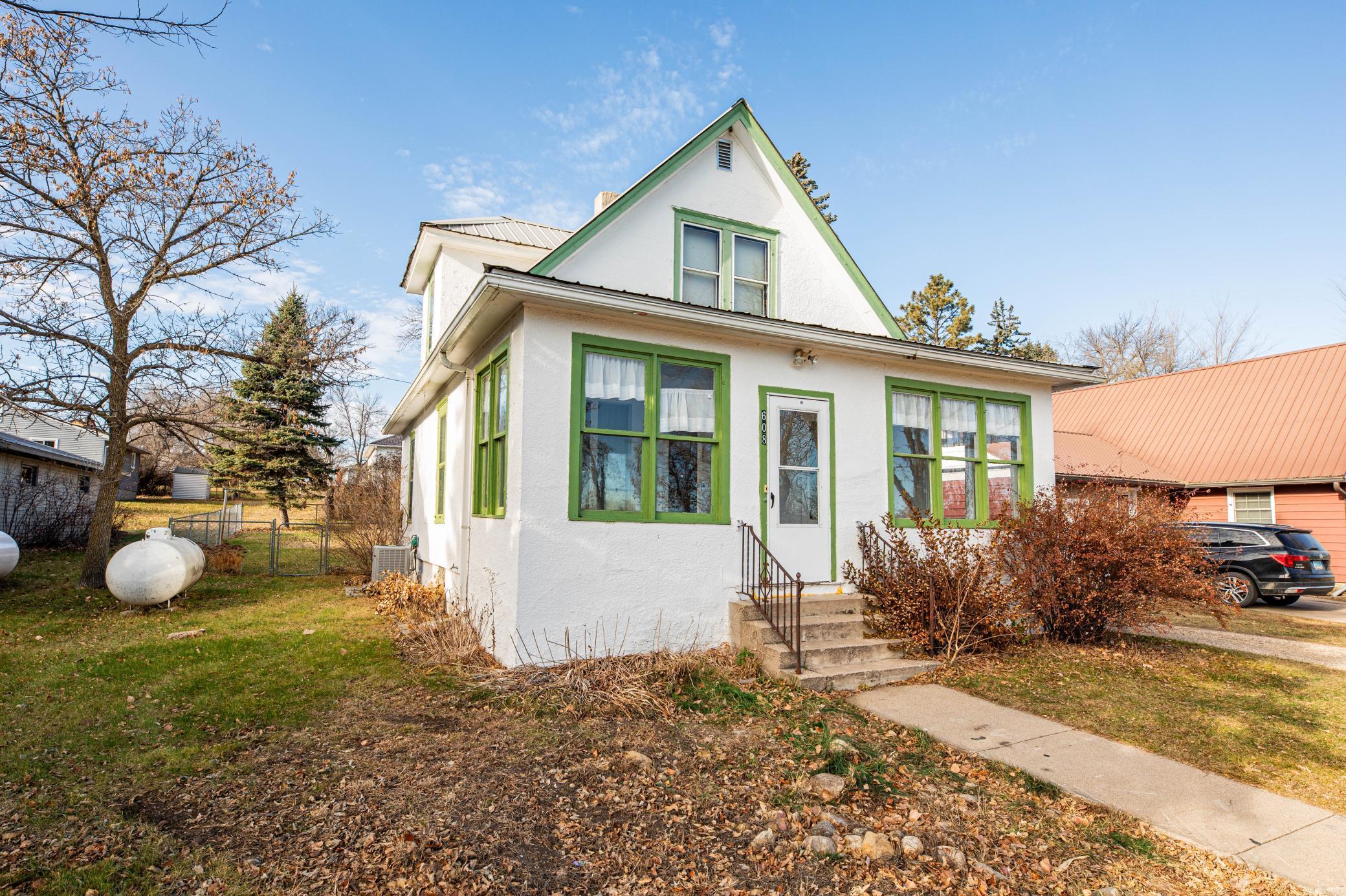 608 Ash Street Property Photo 1