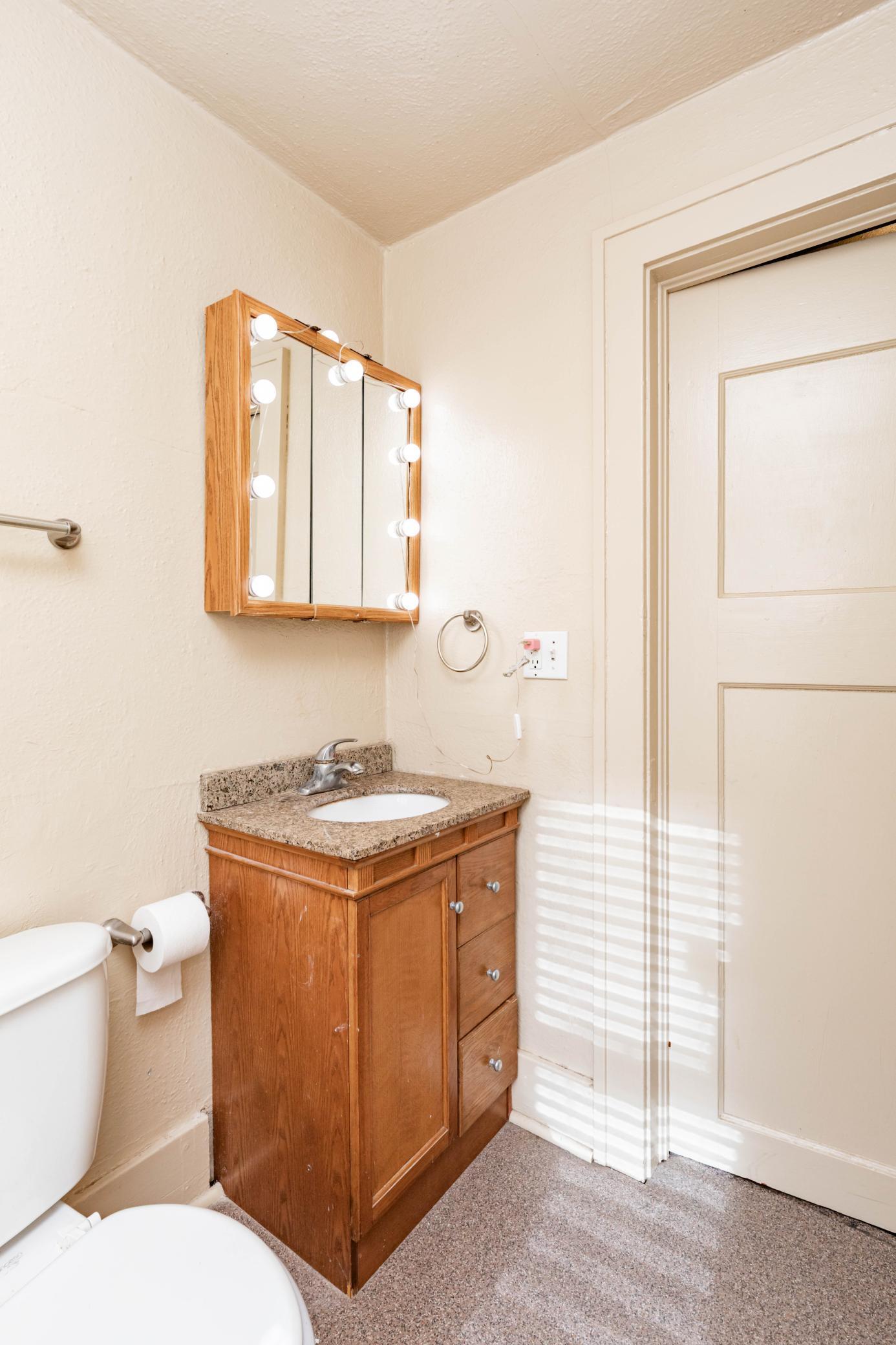 608 Ash Street Property Photo 32