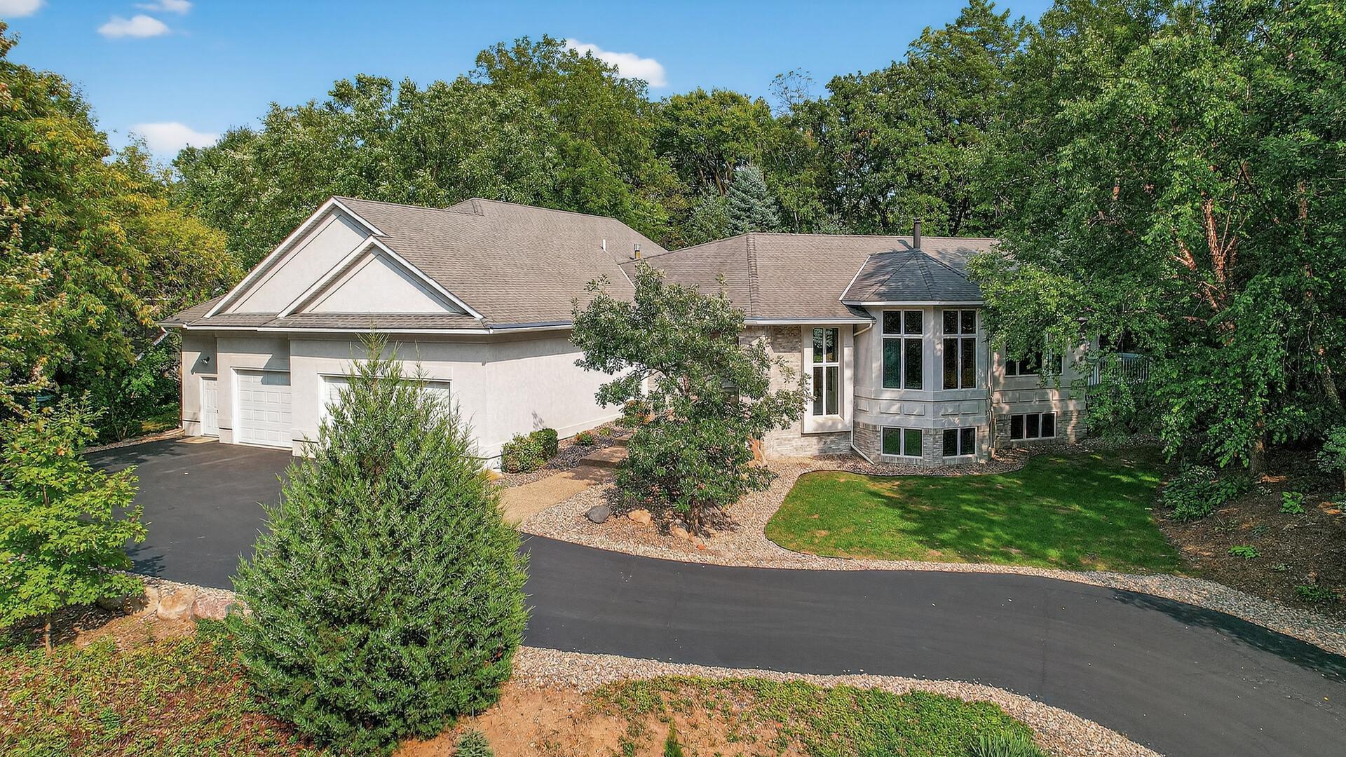 2520 Arbor Court Property Photo 1