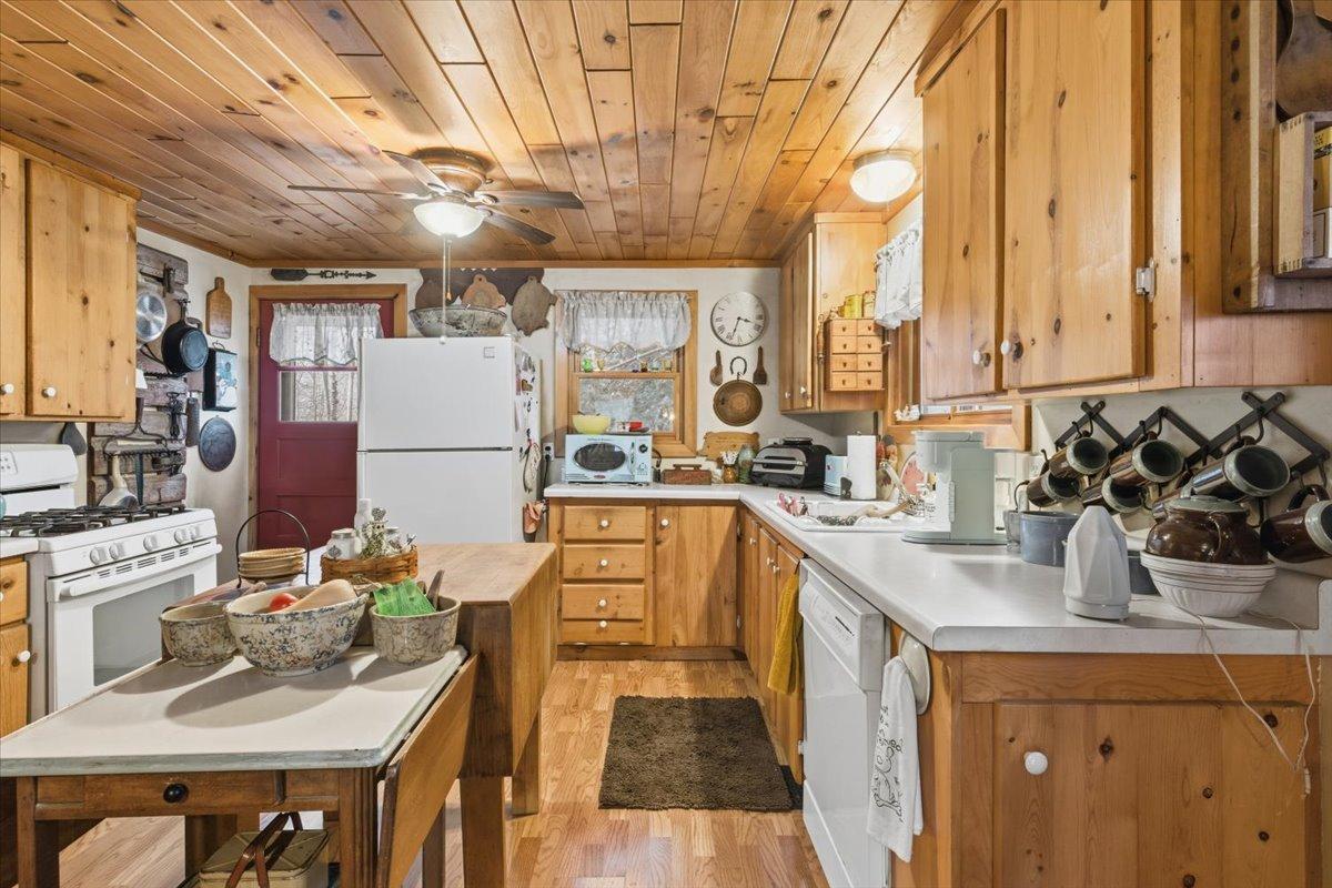 2170 County Road 5 Nw Property Photo 8