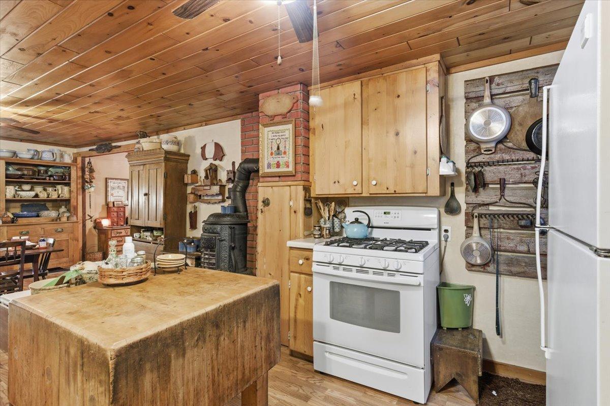 2170 County Road 5 Nw Property Photo 46