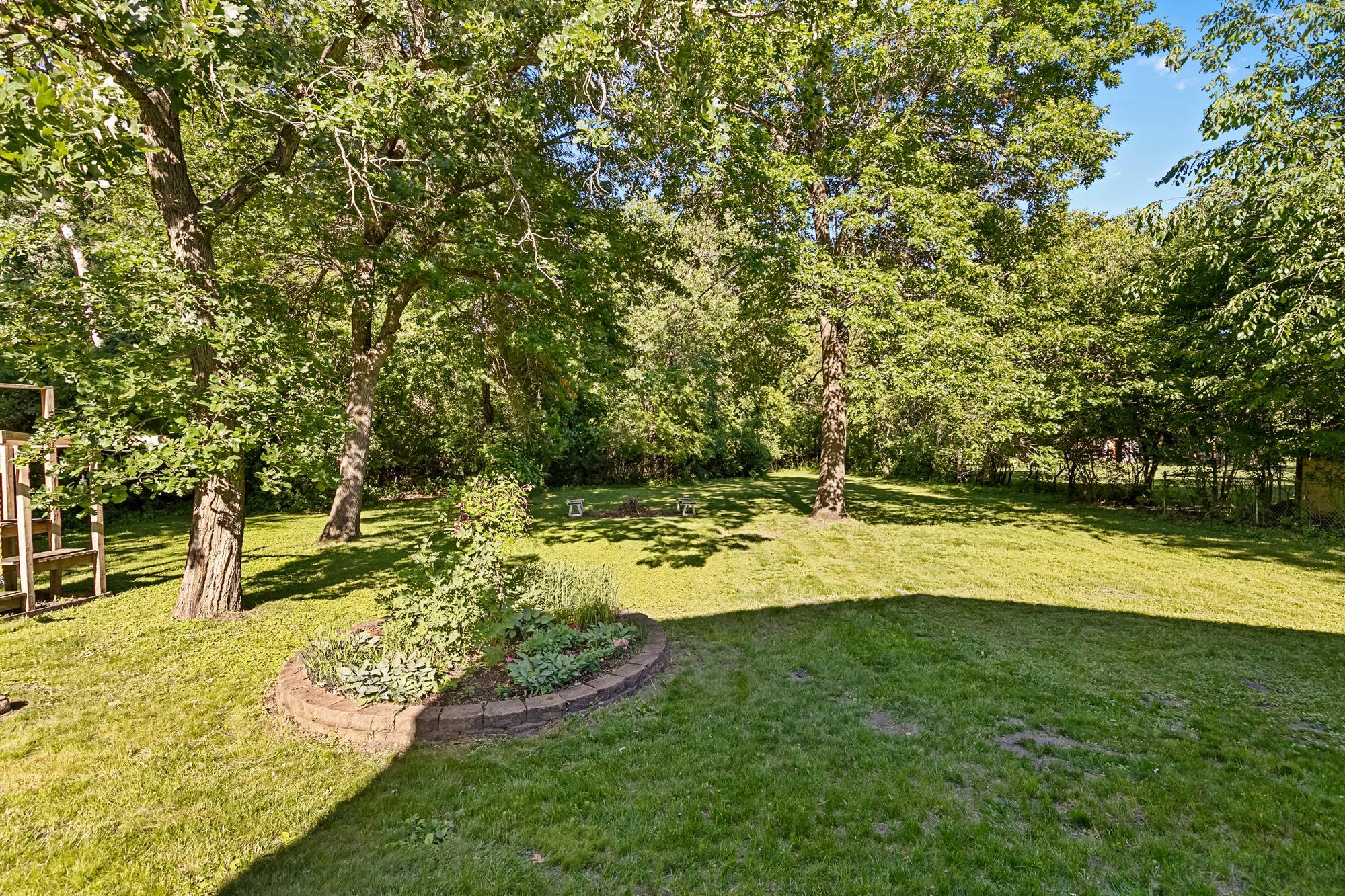 8135 Long Lake Road Property Photo 34