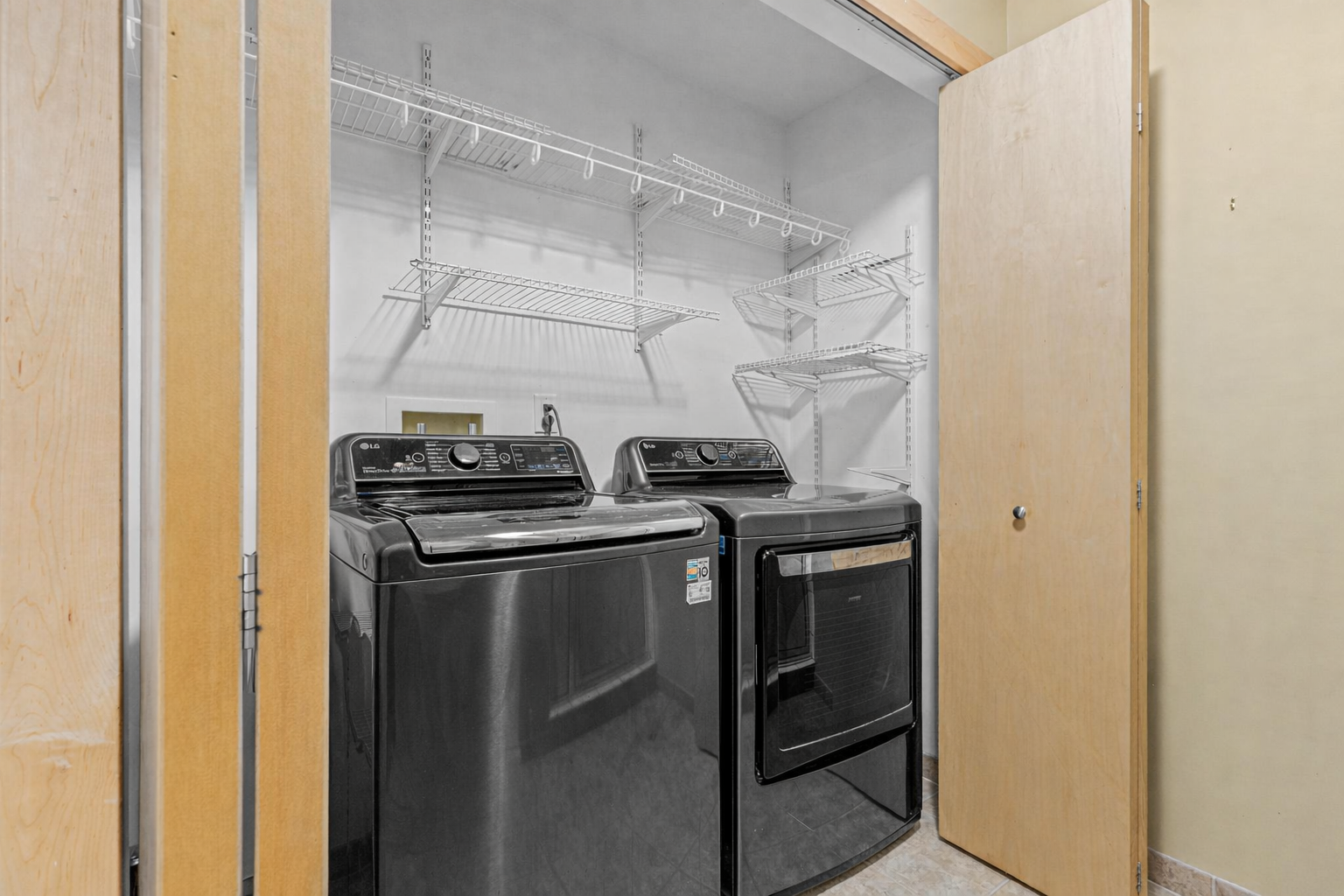 212 N 1st Street 411 Property Photo 13