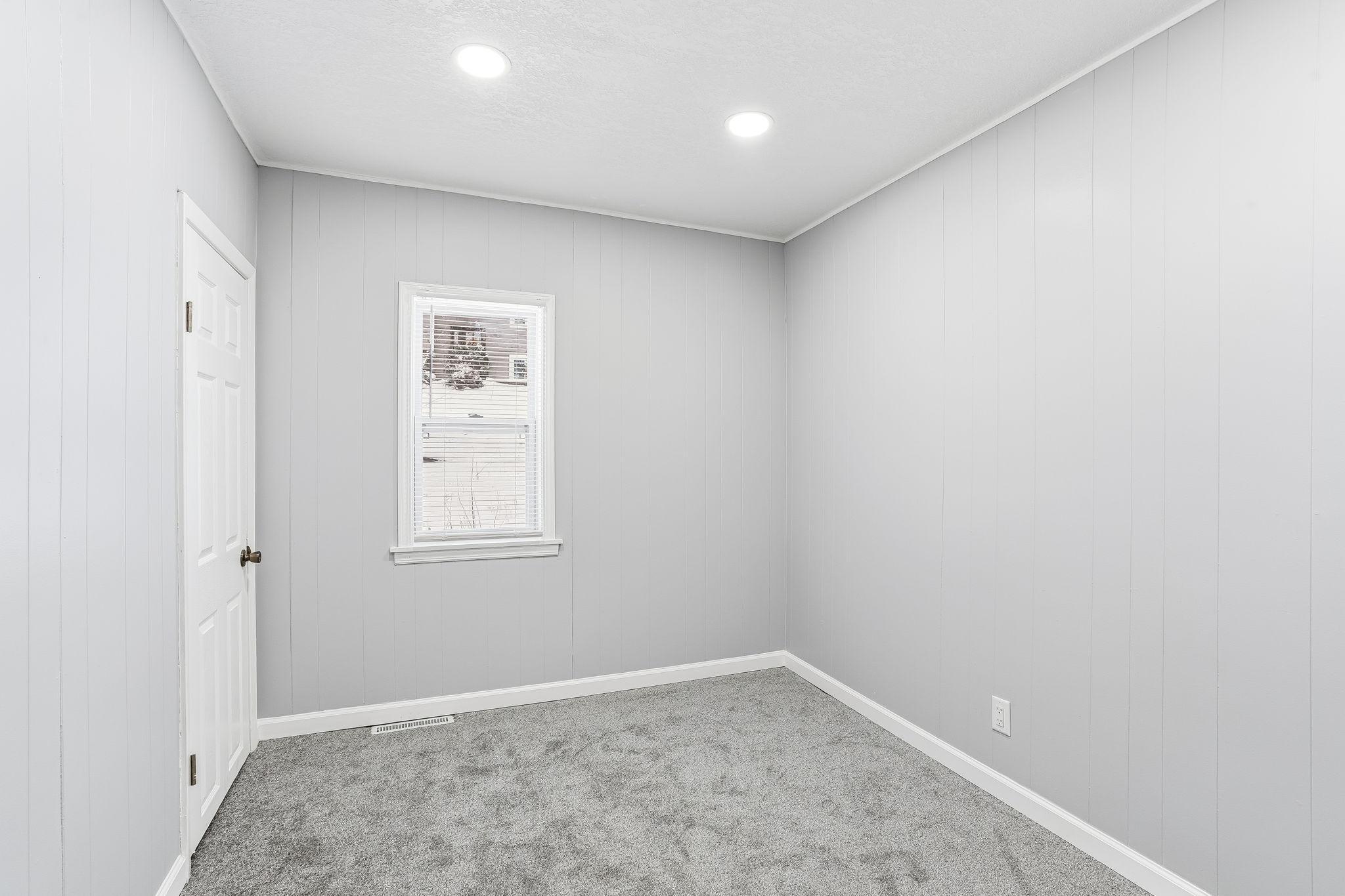 9350 Roy Road Property Photo 10