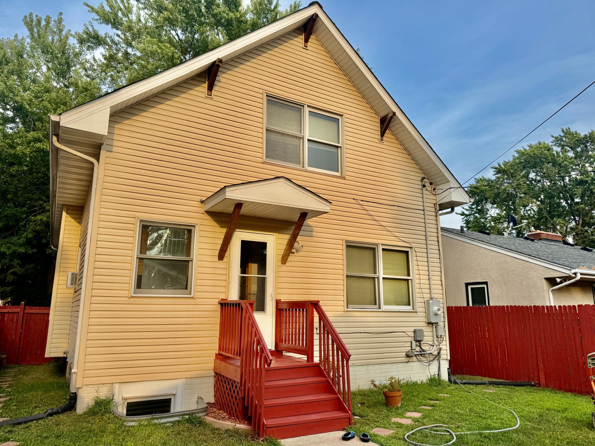 5239 N 6th Street Property Photo 1