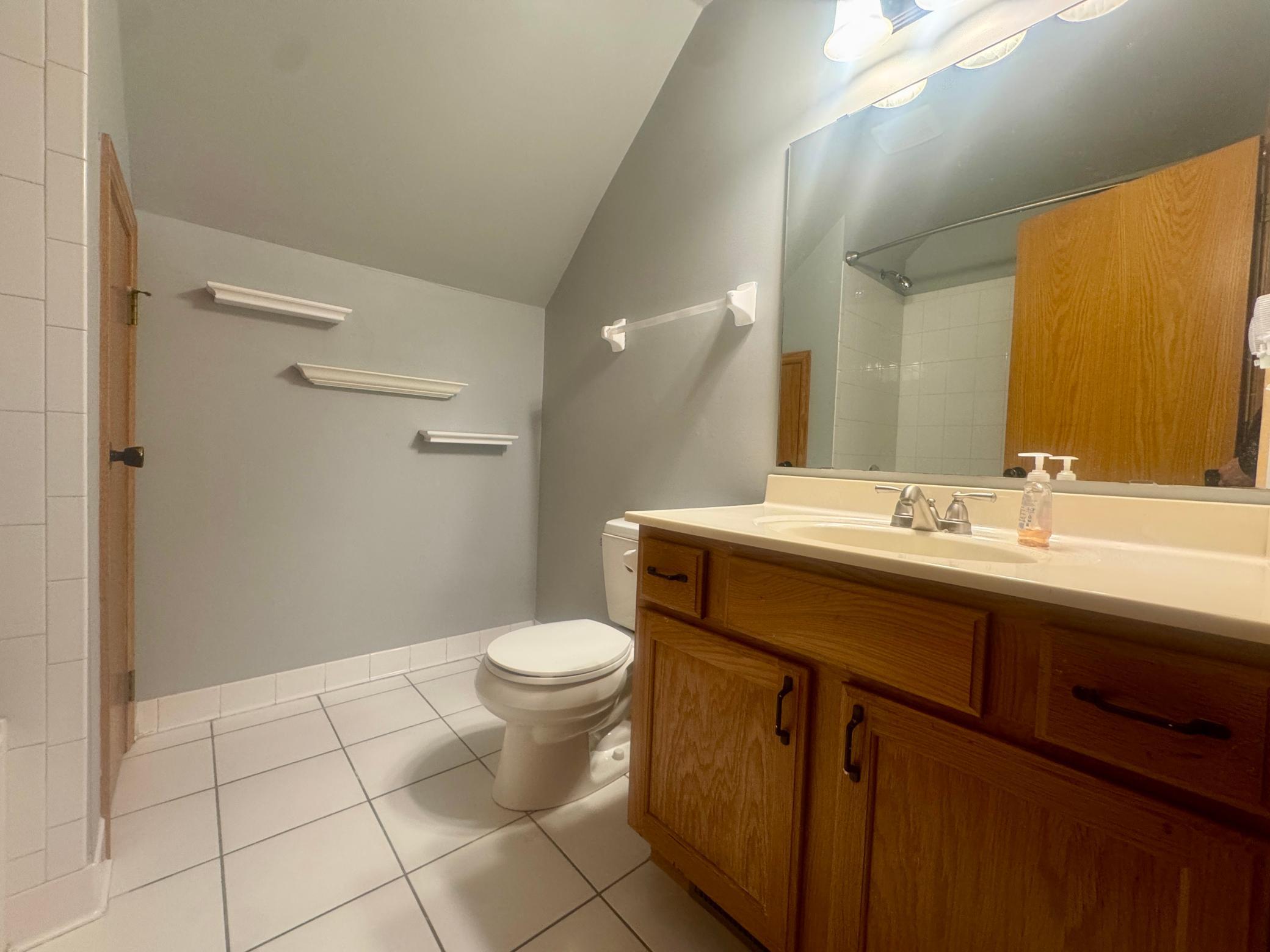5239 N 6th Street Property Photo 4