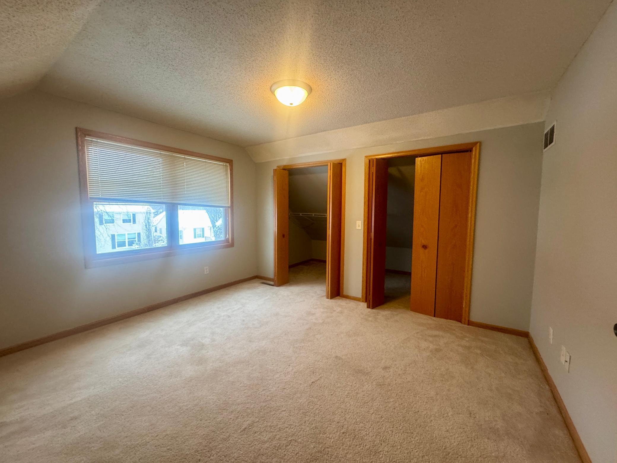 5239 N 6th Street Property Photo 9