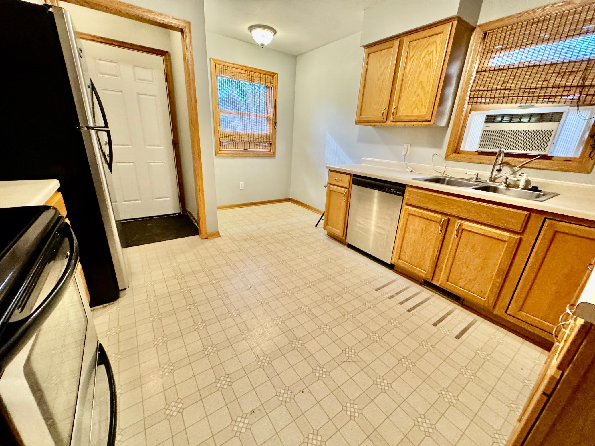 5239 N 6th Street Property Photo 19