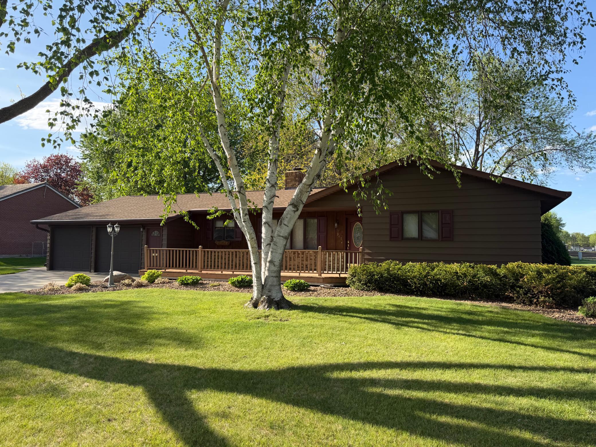 941 Mary Avenue Property Photo 1