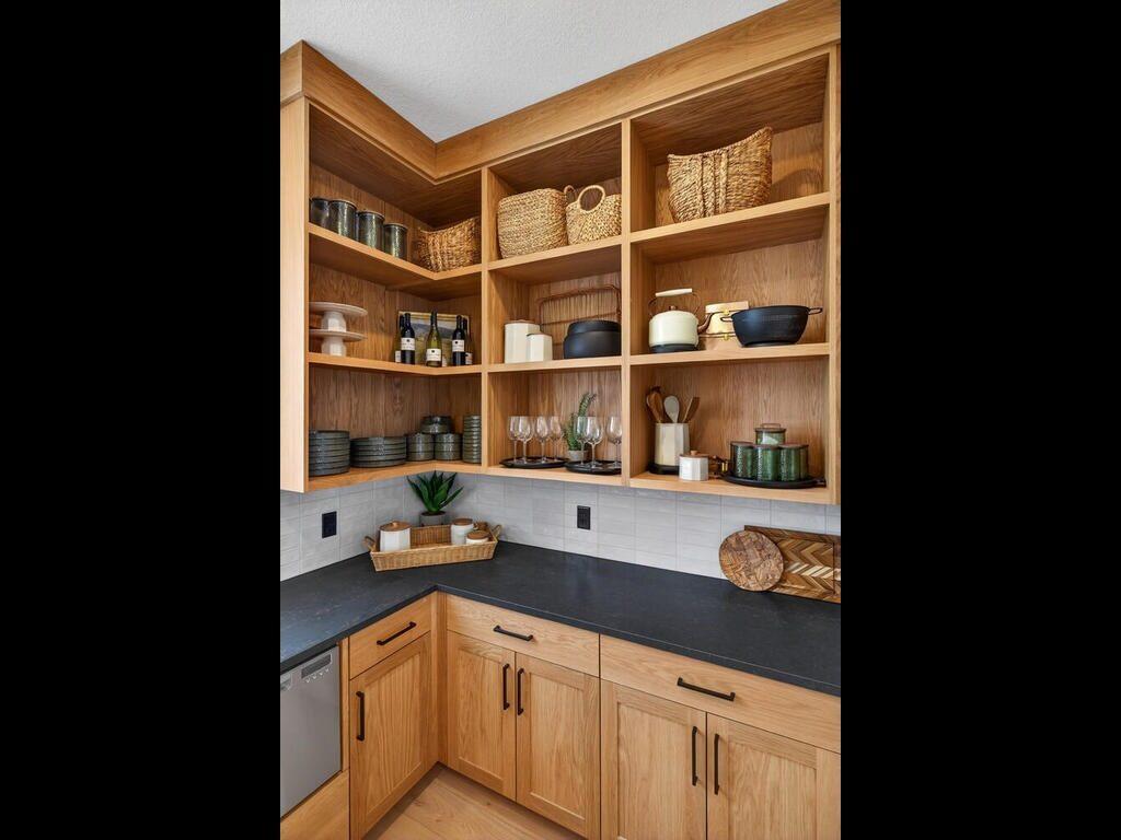 20081 Globe Drive Property Photo 12