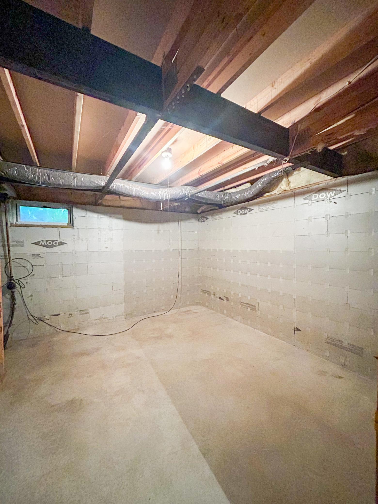 310 E Scott Street Property Photo 16