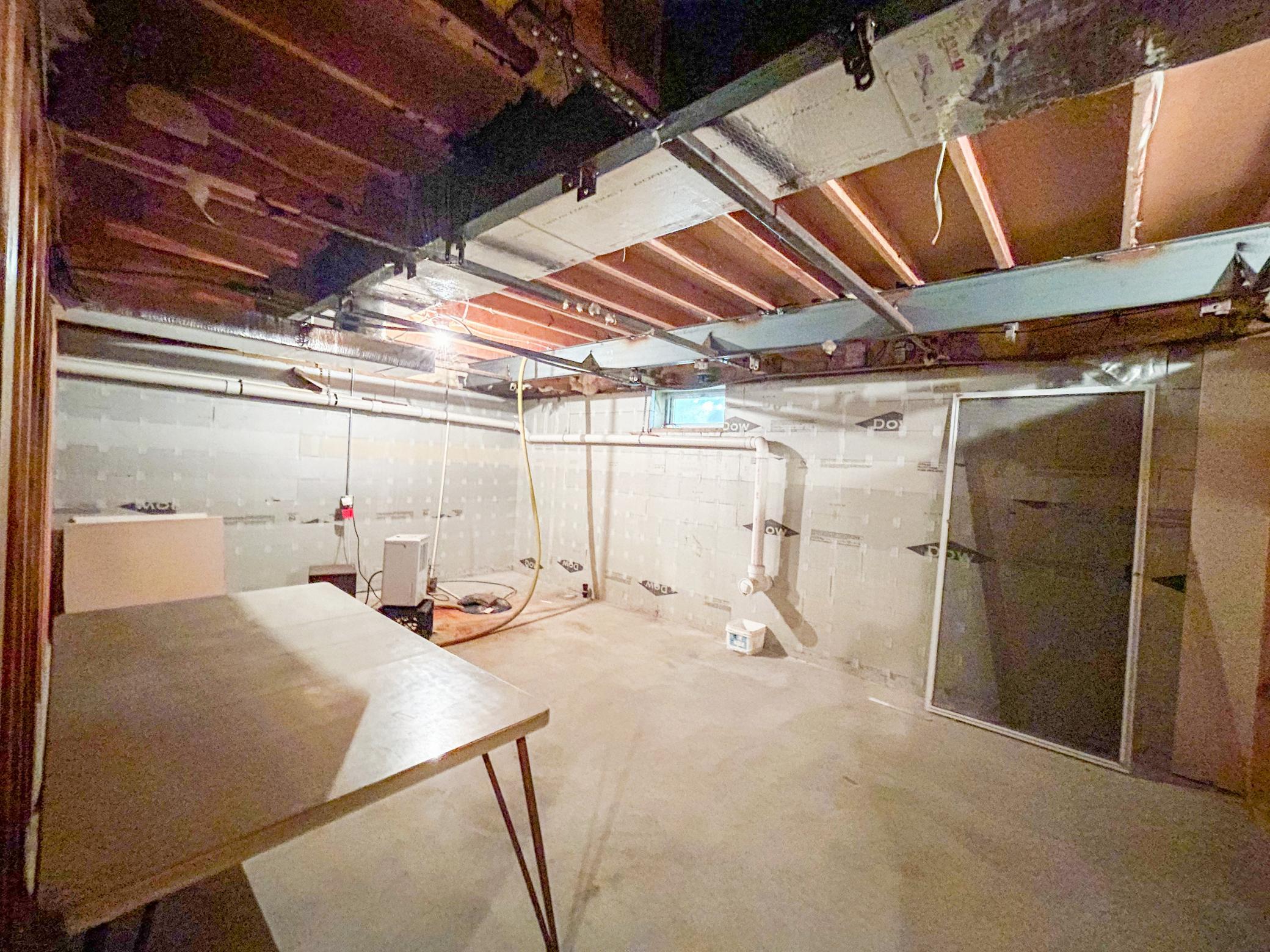 310 E Scott Street Property Photo 18