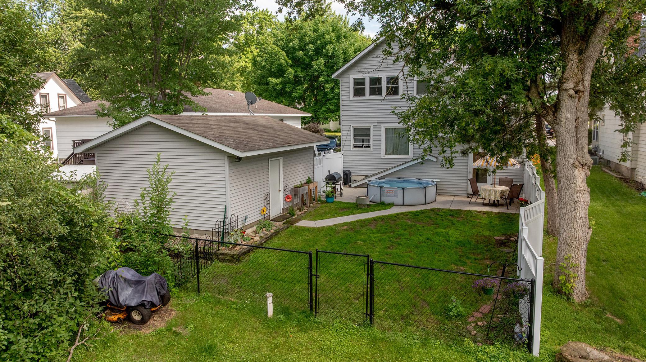839 Bluff Avenue Property Photo 2