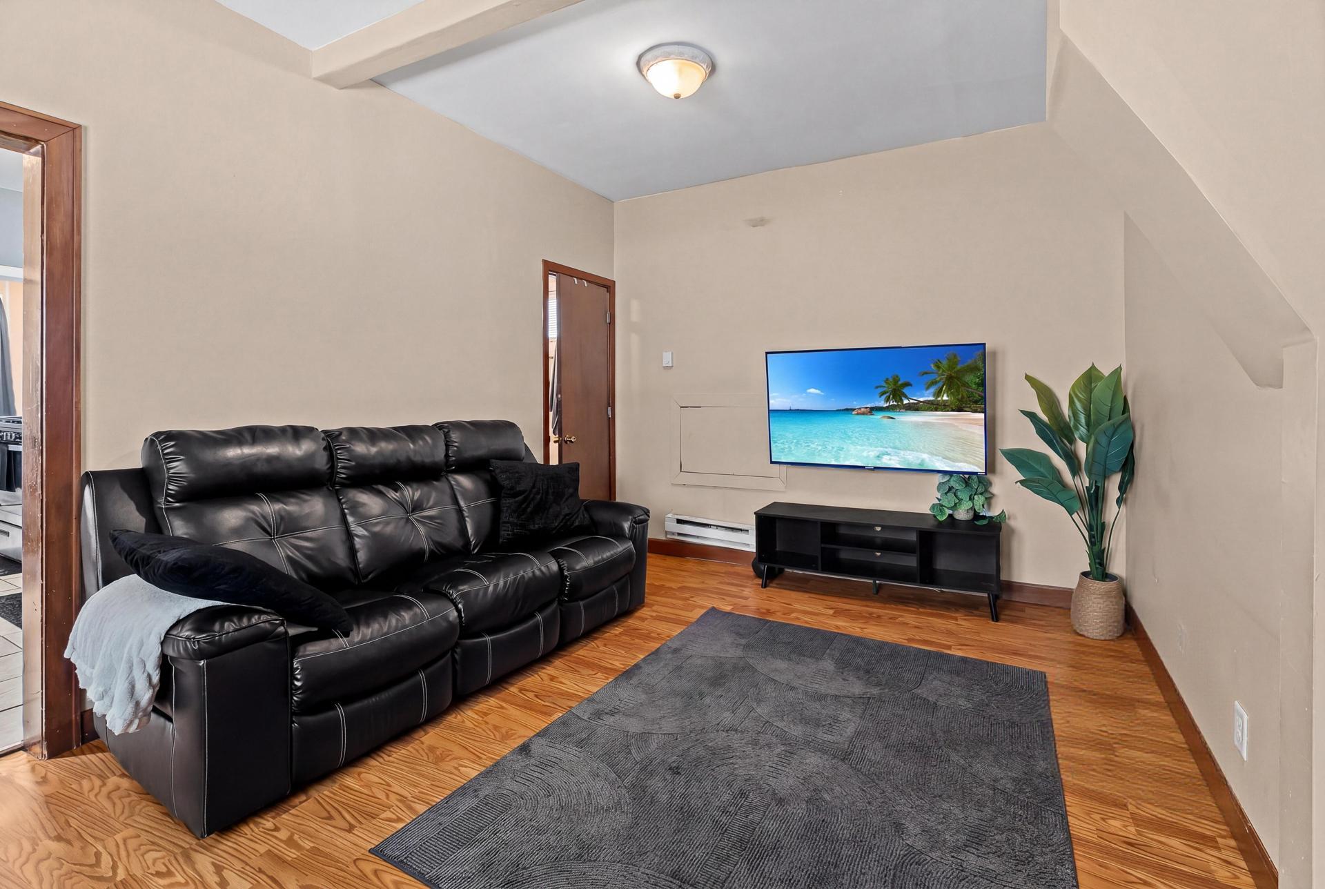 485 Belvidere Street E Property Photo 11