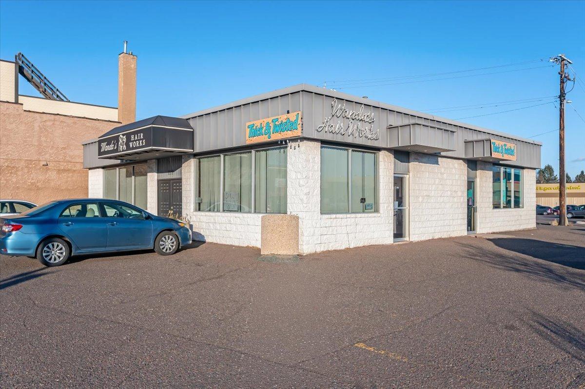 222 N Central Avenue Property Photo 2