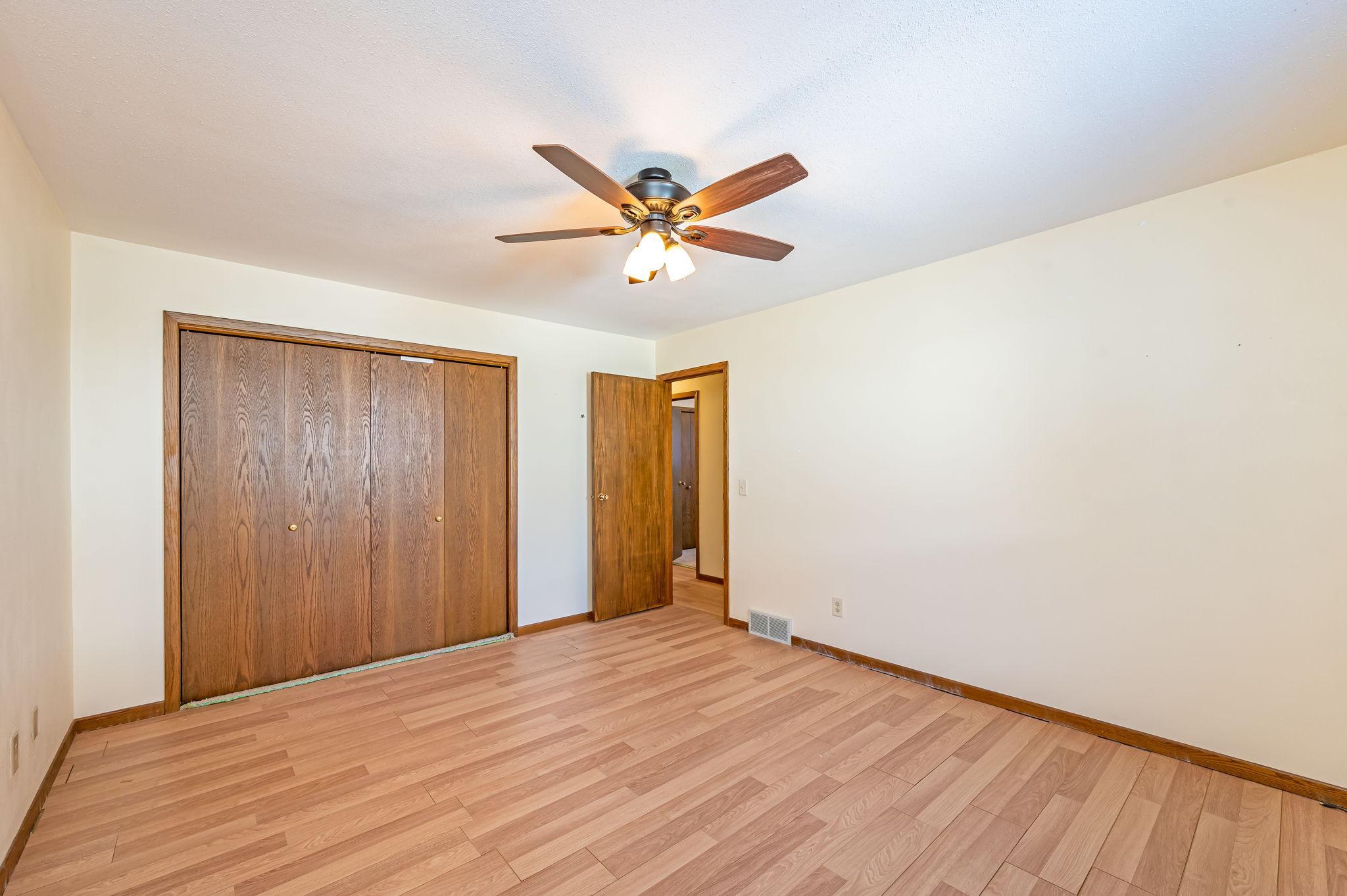 225 S 7th Avenue E E Property Photo 12