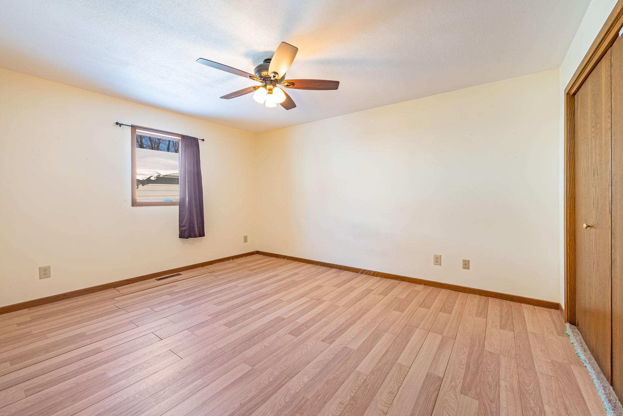 225 S 7th Avenue E E Property Photo 13