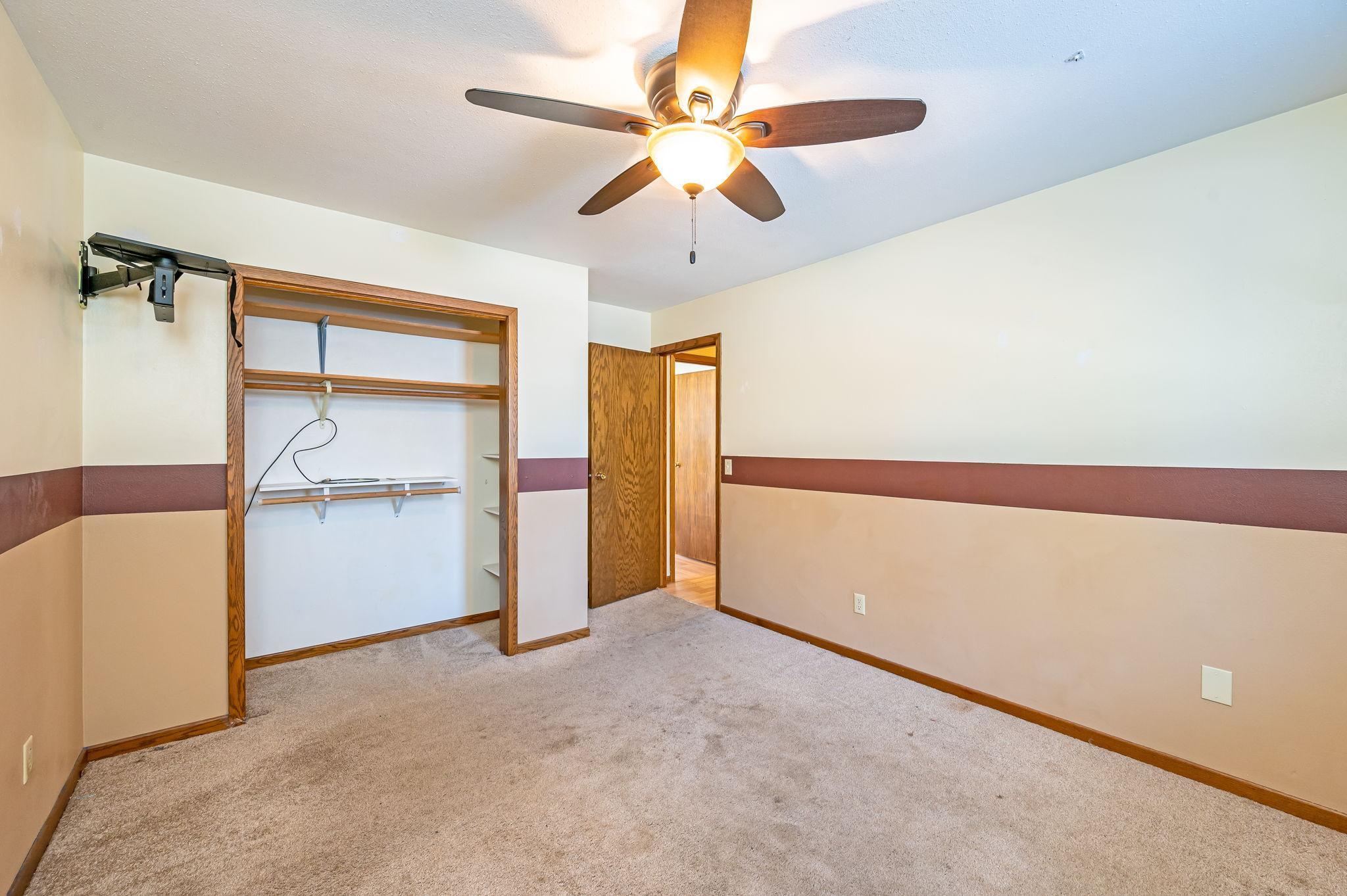 225 S 7th Avenue E E Property Photo 16