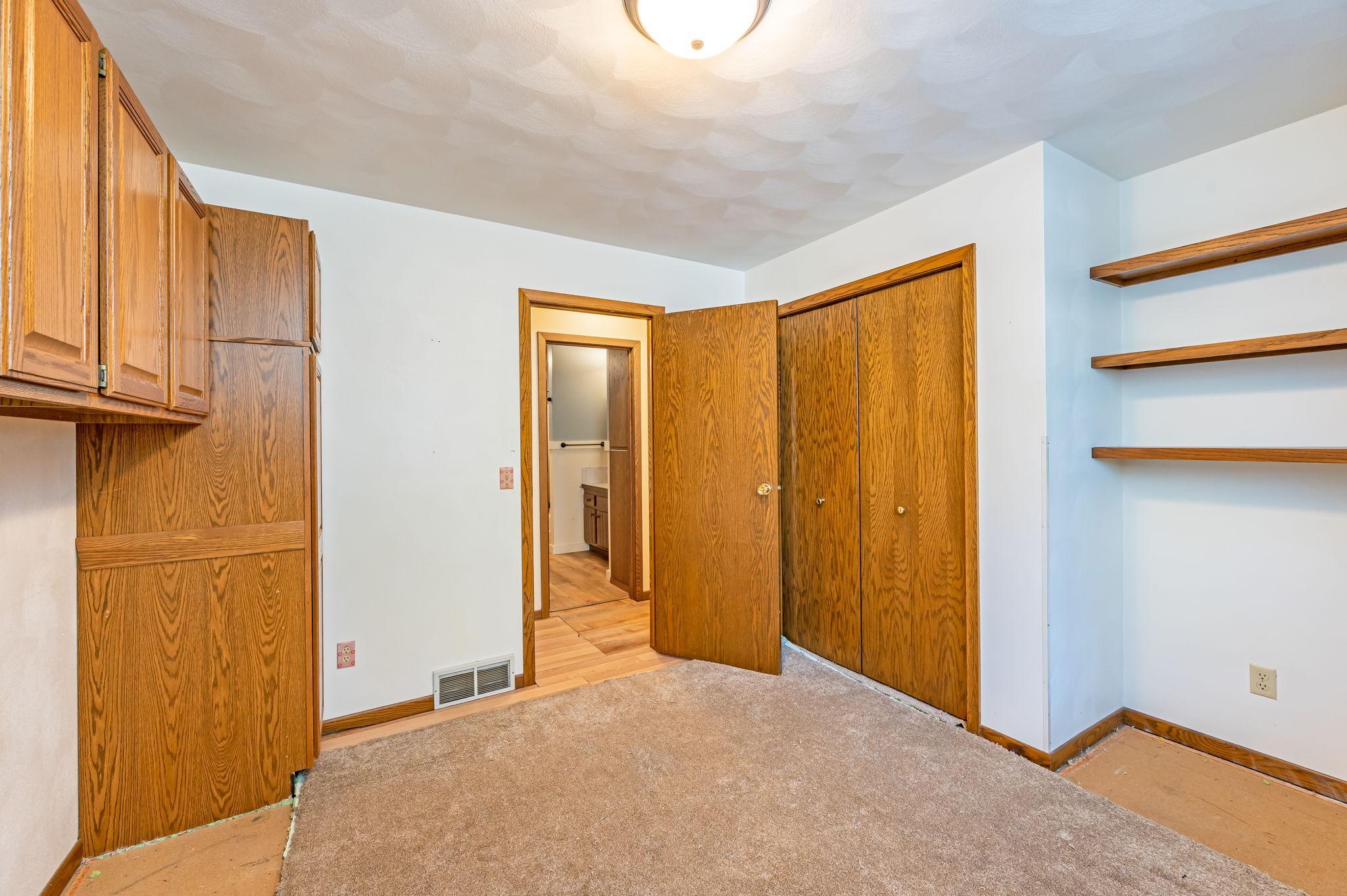 225 S 7th Avenue E E Property Photo 17