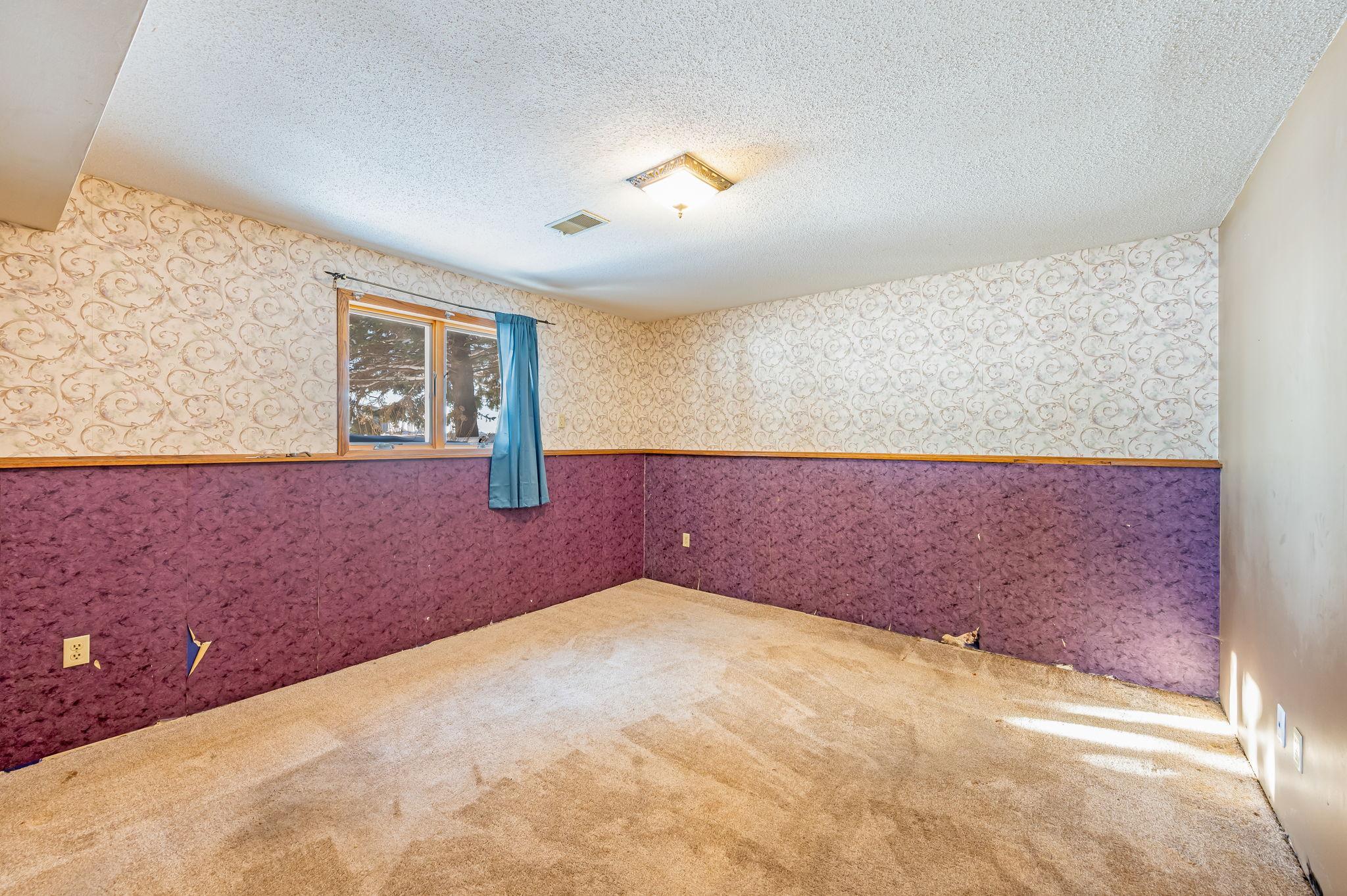 225 S 7th Avenue E E Property Photo 24