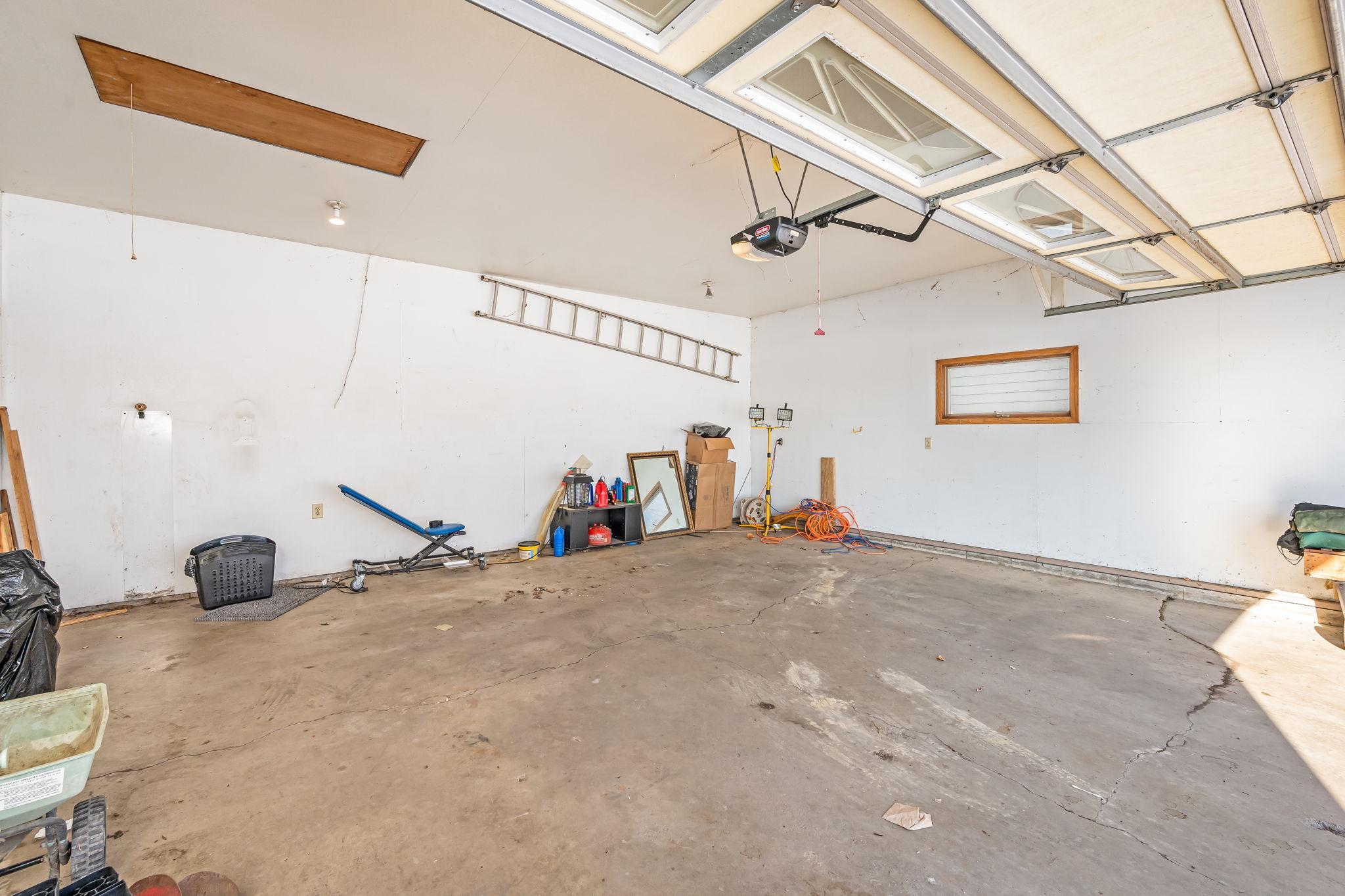 225 S 7th Avenue E E Property Photo 30