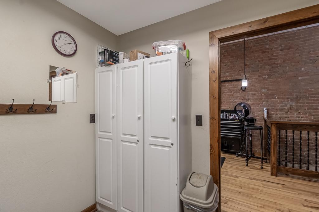 25 S Park Avenue Property Photo 18