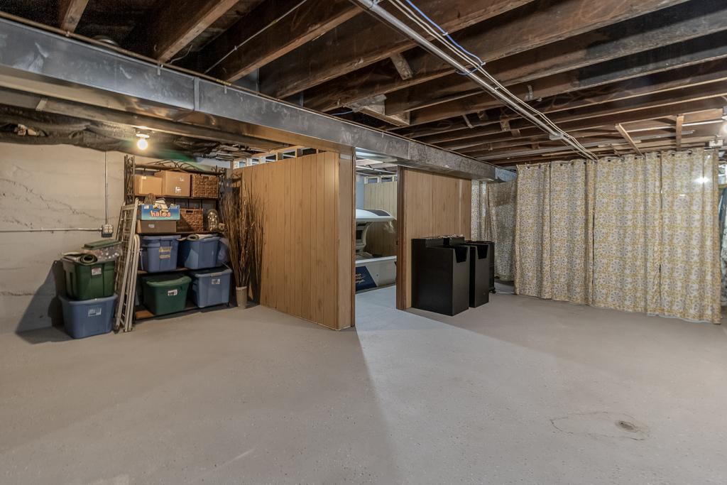 25 S Park Avenue Property Photo 21
