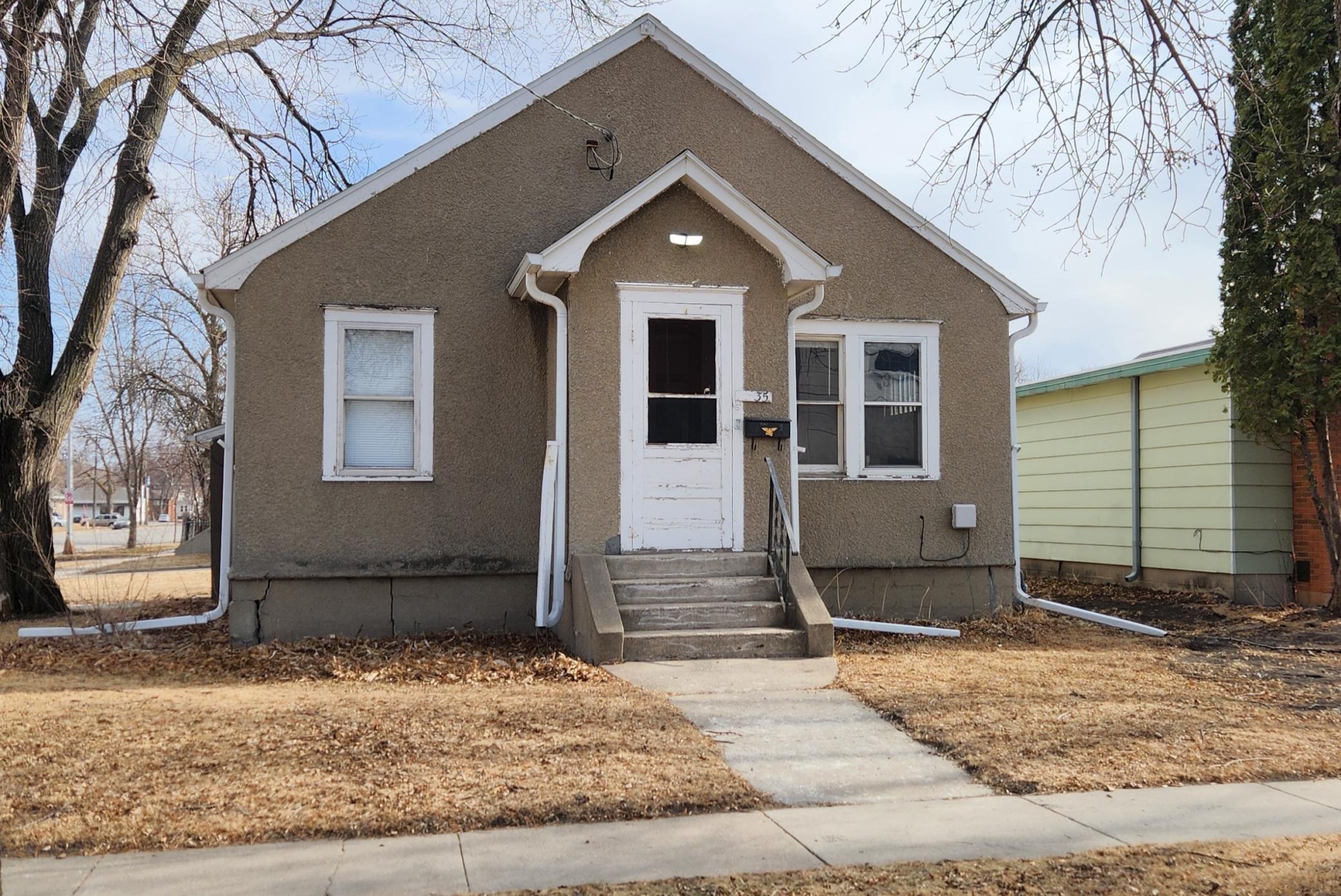 735 14th Street N