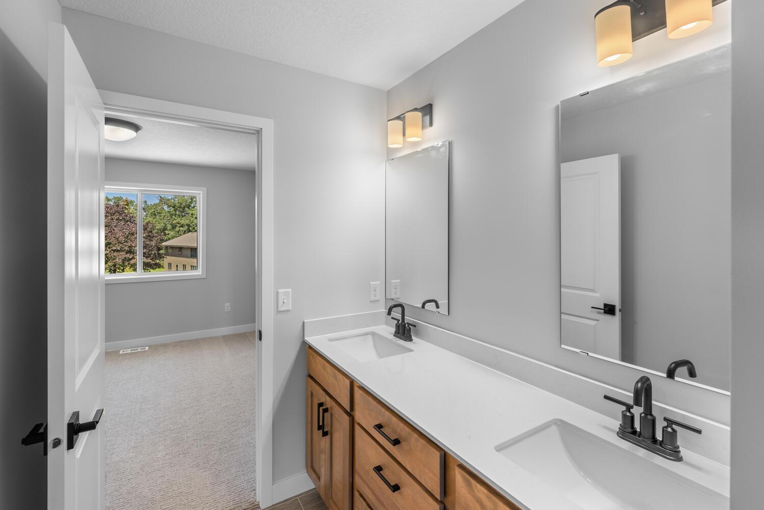 16651 S Manor Road Property Photo 20
