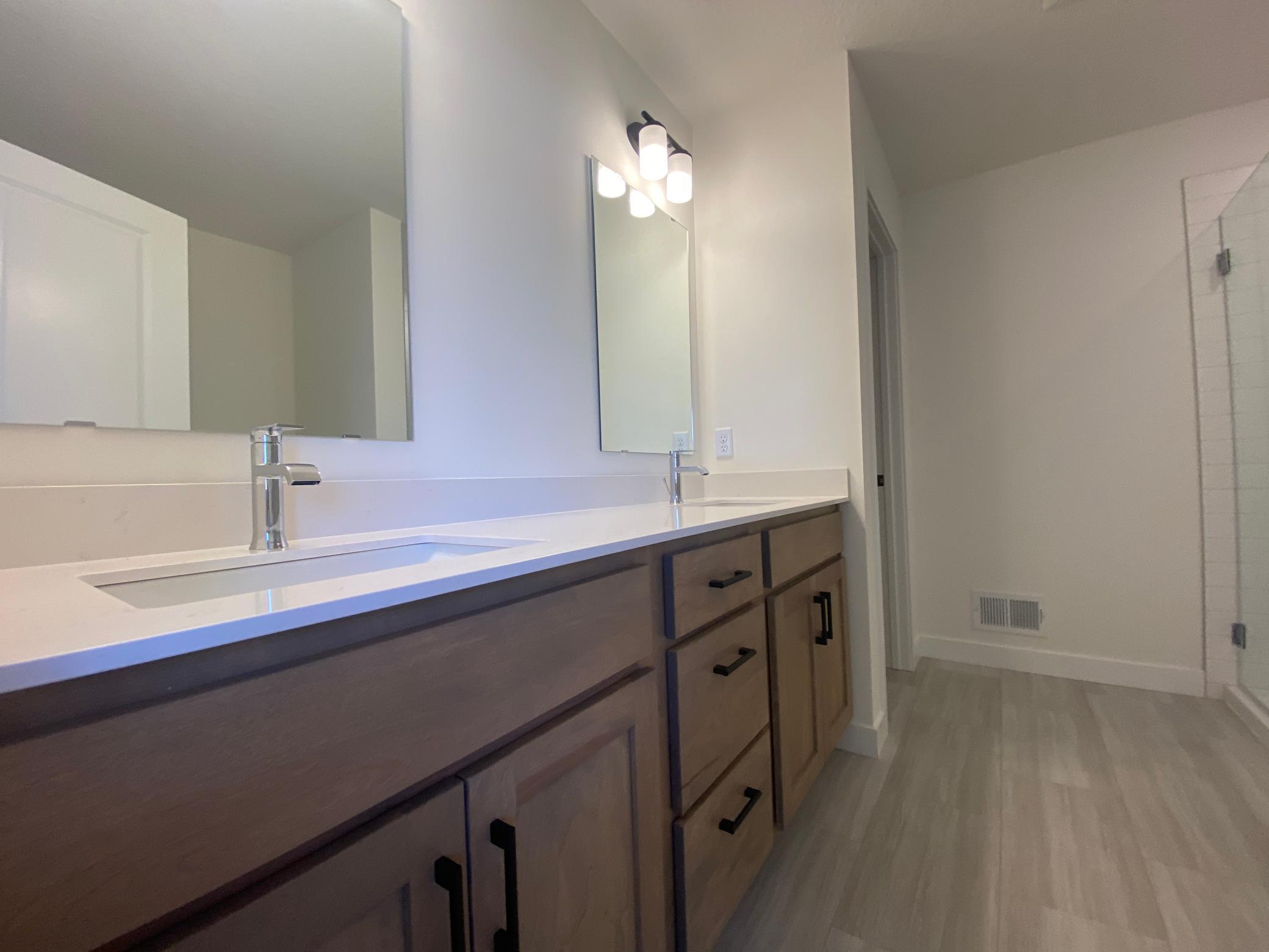 16651 S Manor Road Property Photo 33