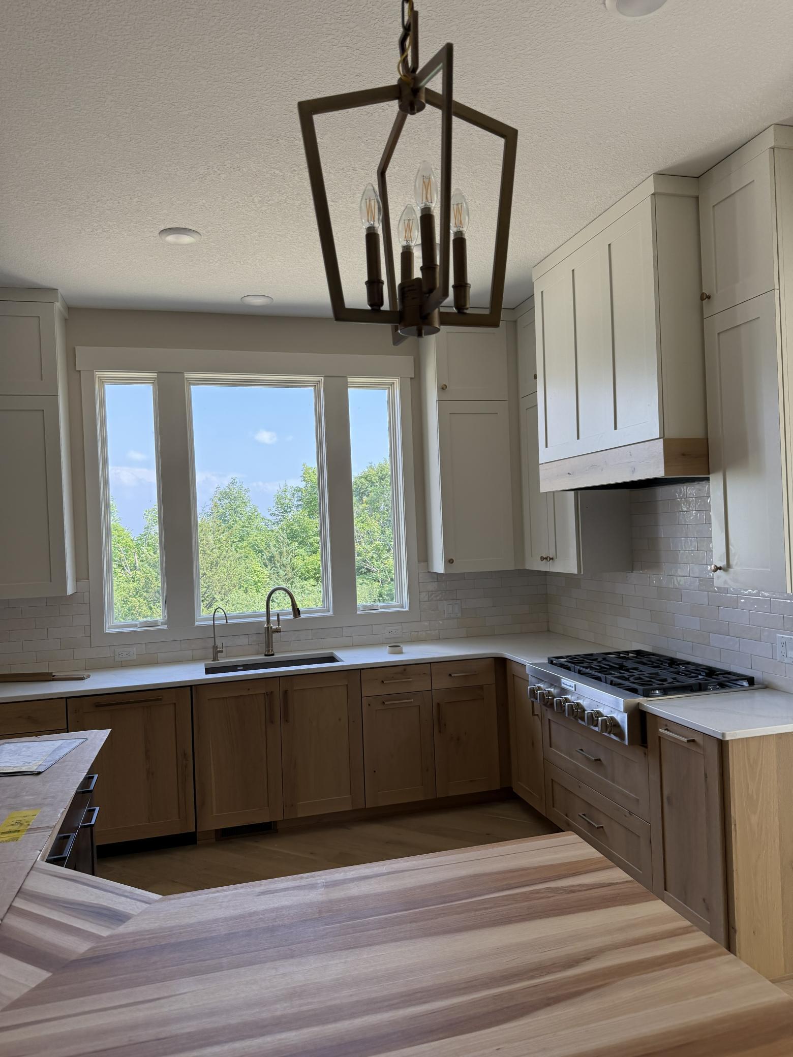 3741 Brookside Drive Property Photo 4