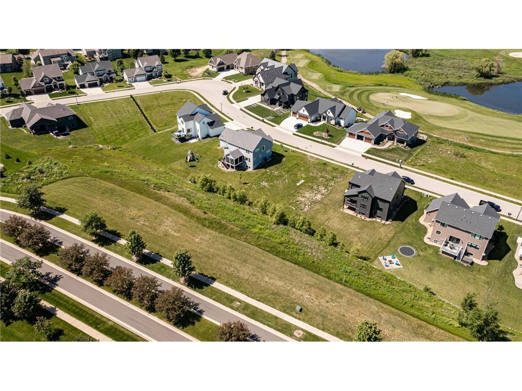 1004 Southwell Enclave Ne Property Photo 8