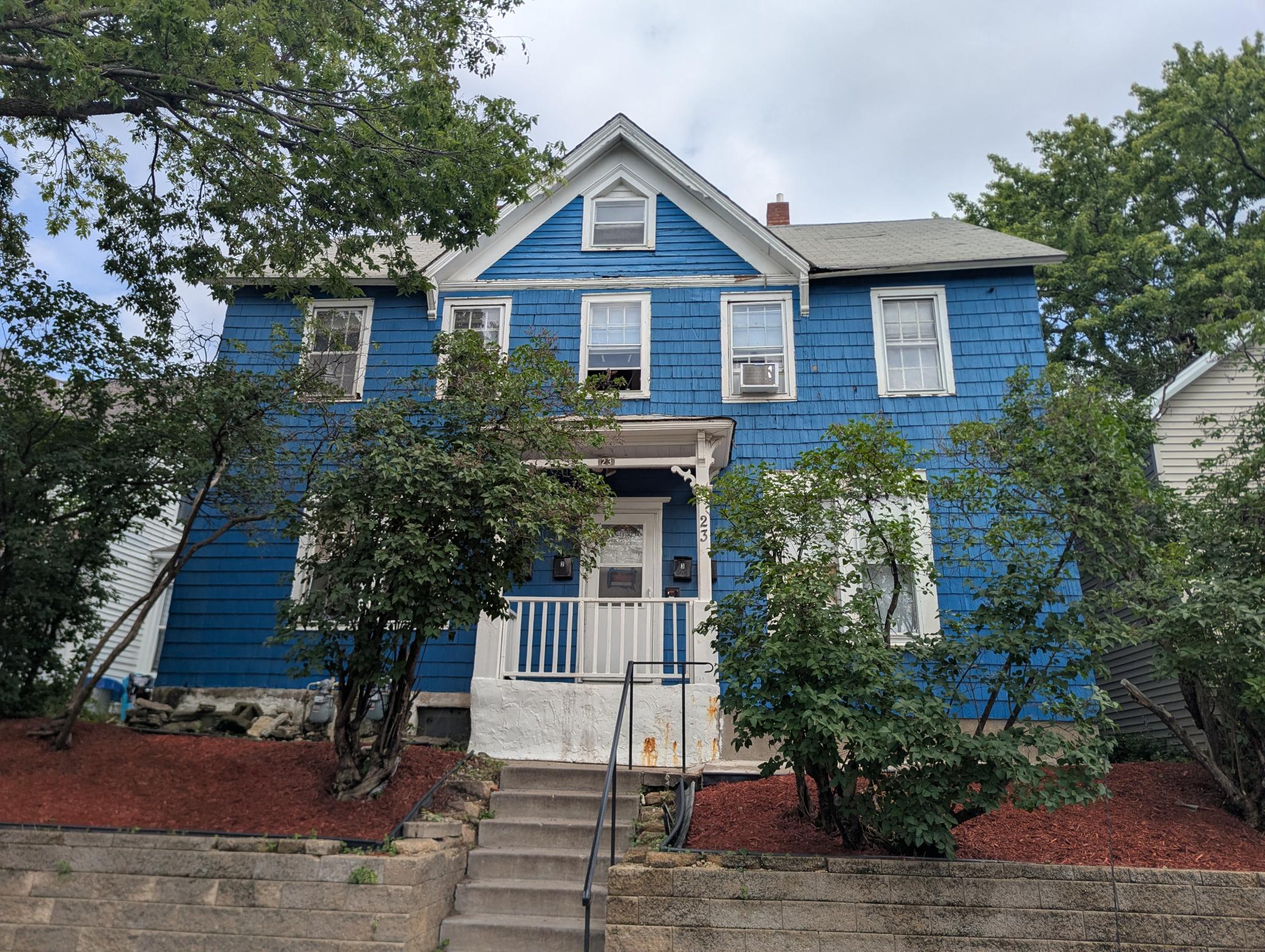 23 Acker Street W Property Photo 1