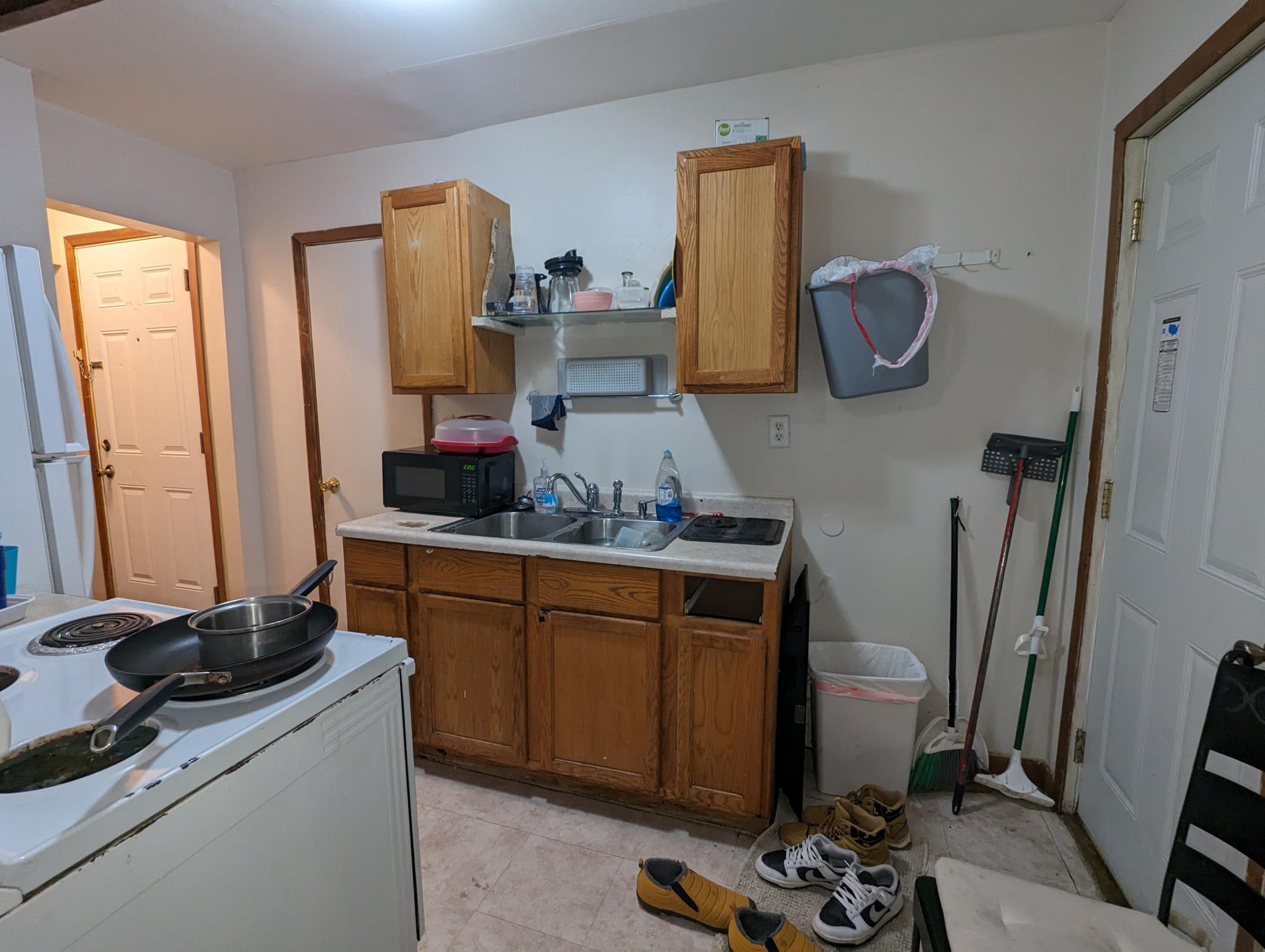 23 Acker Street W Property Photo 28