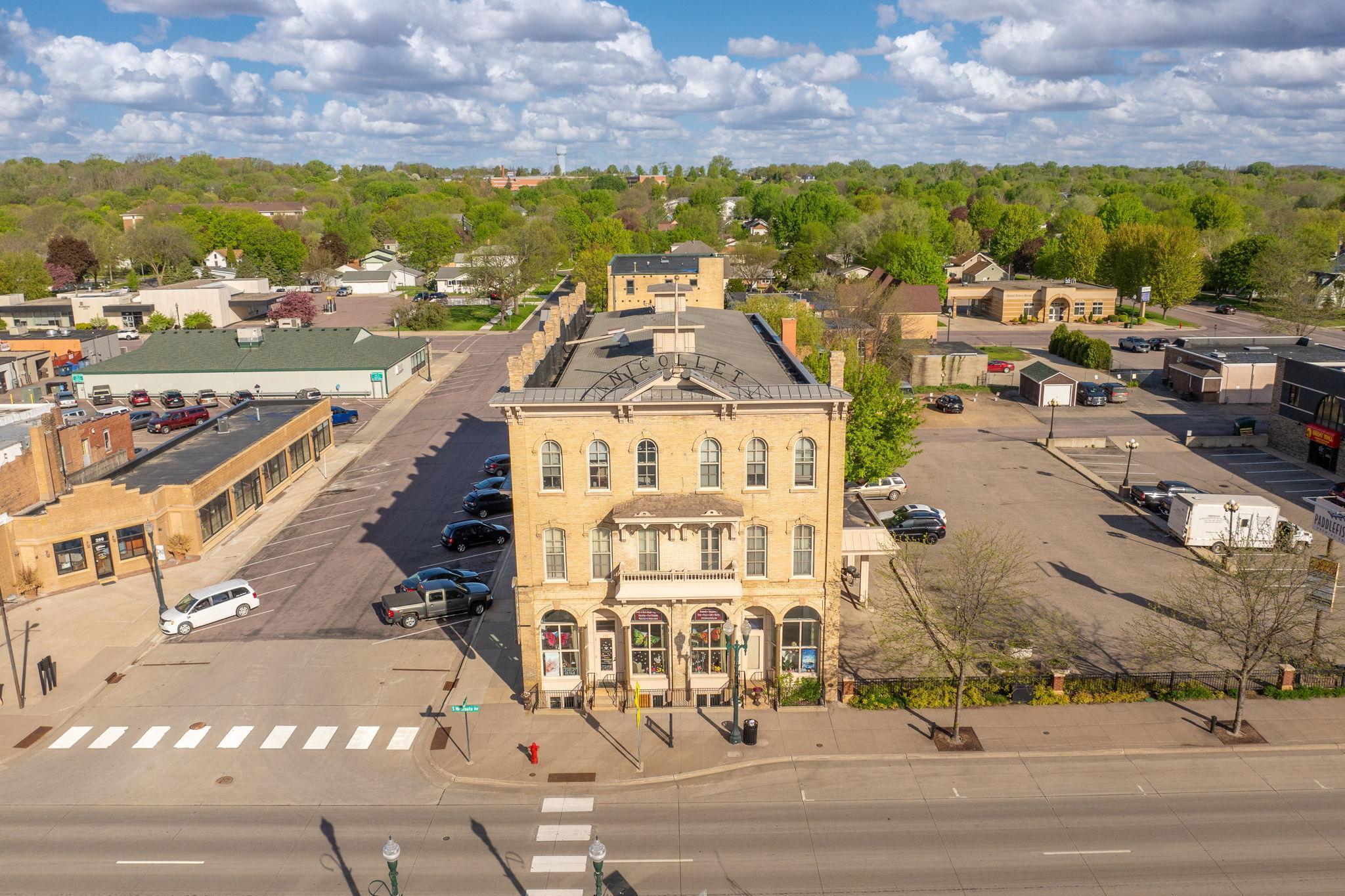 122 S Minnesota Avenue Property Photo 8
