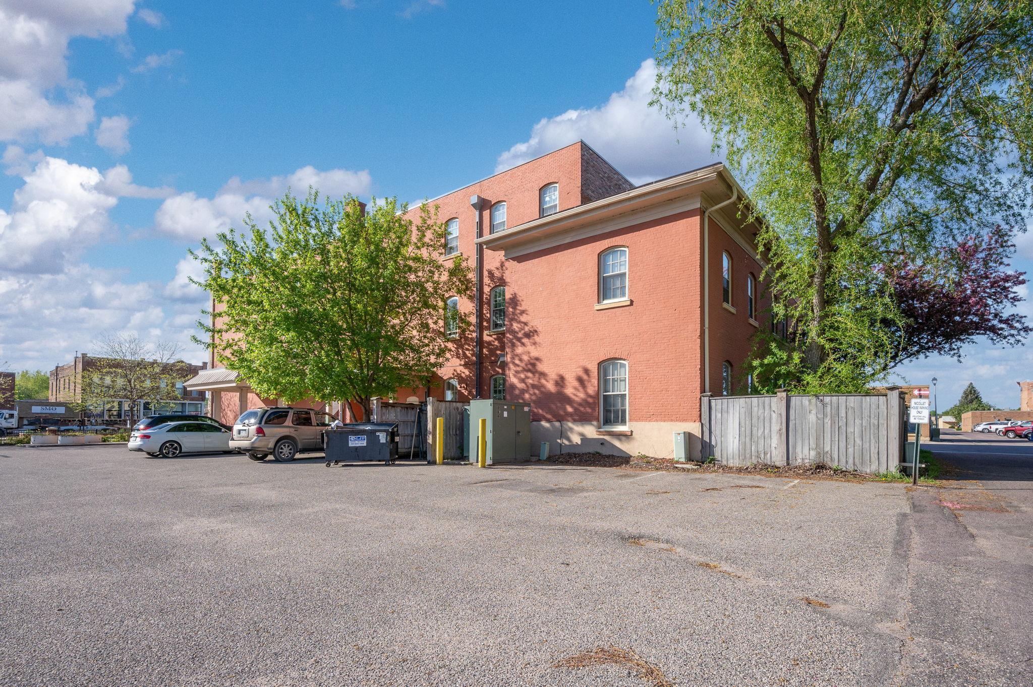 122 S Minnesota Avenue Property Photo 23