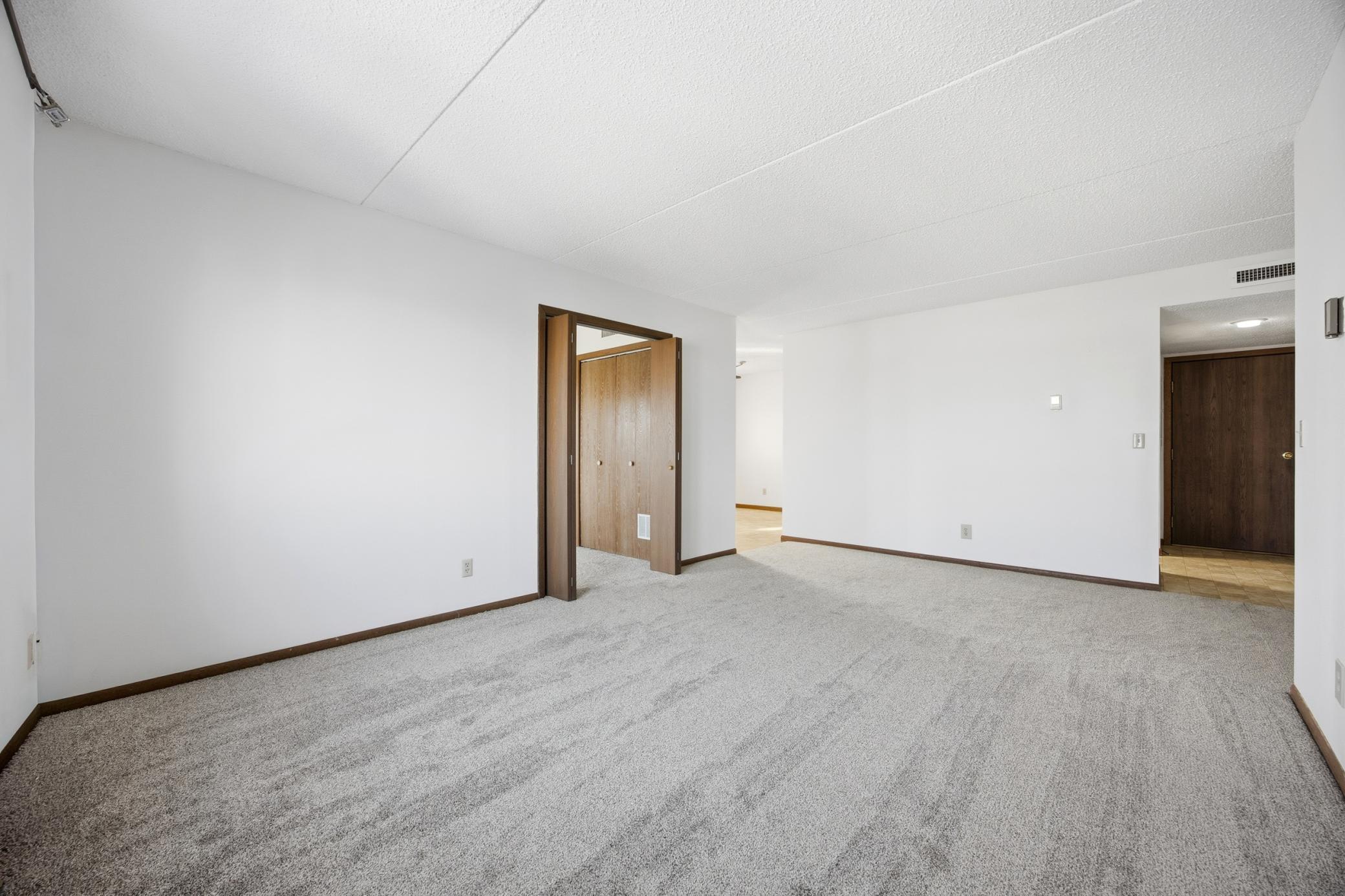 1110 3rd Avenue N 604e Property Photo 11
