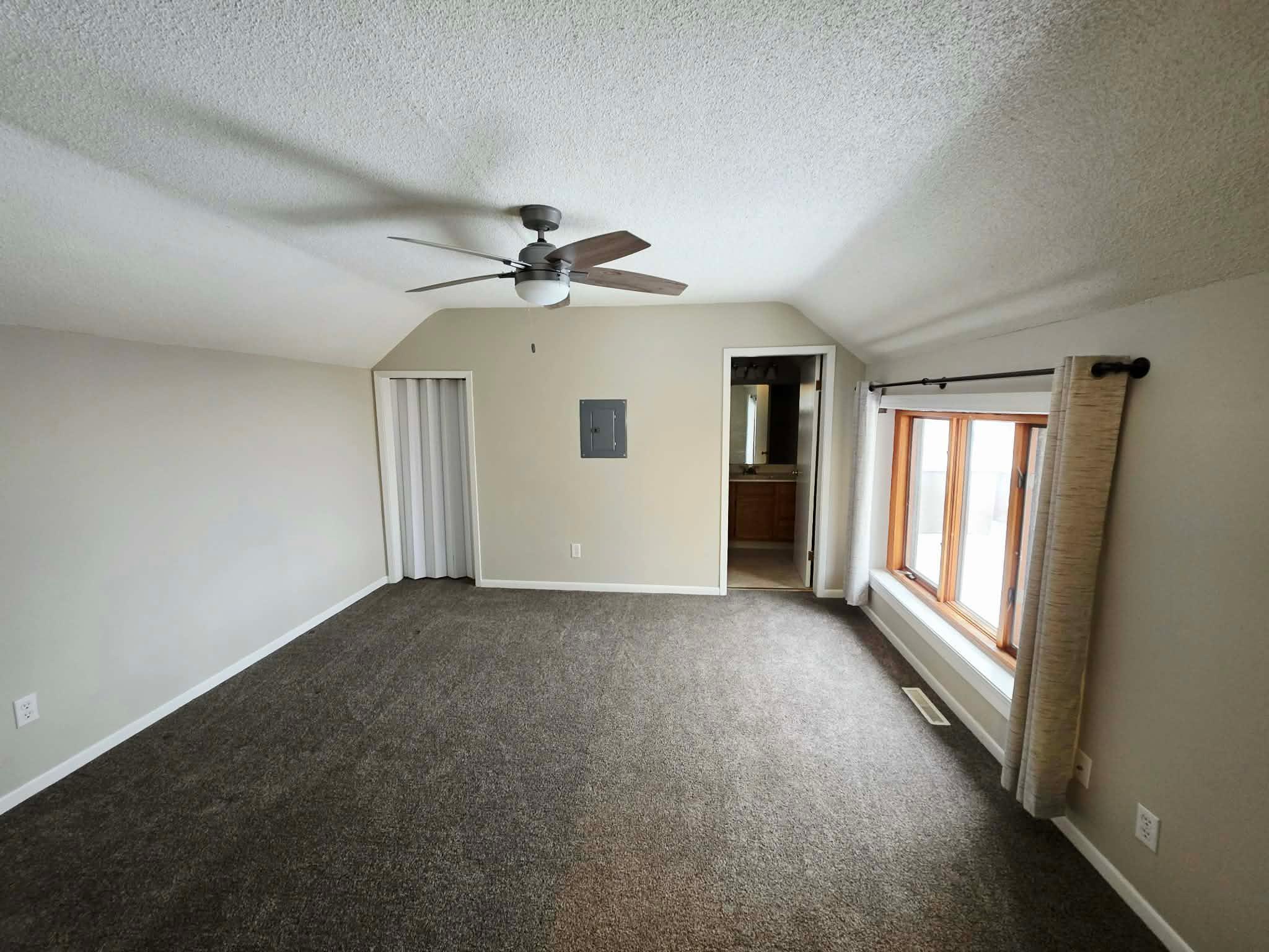 312 3rd Avenue Ne Property Photo 6