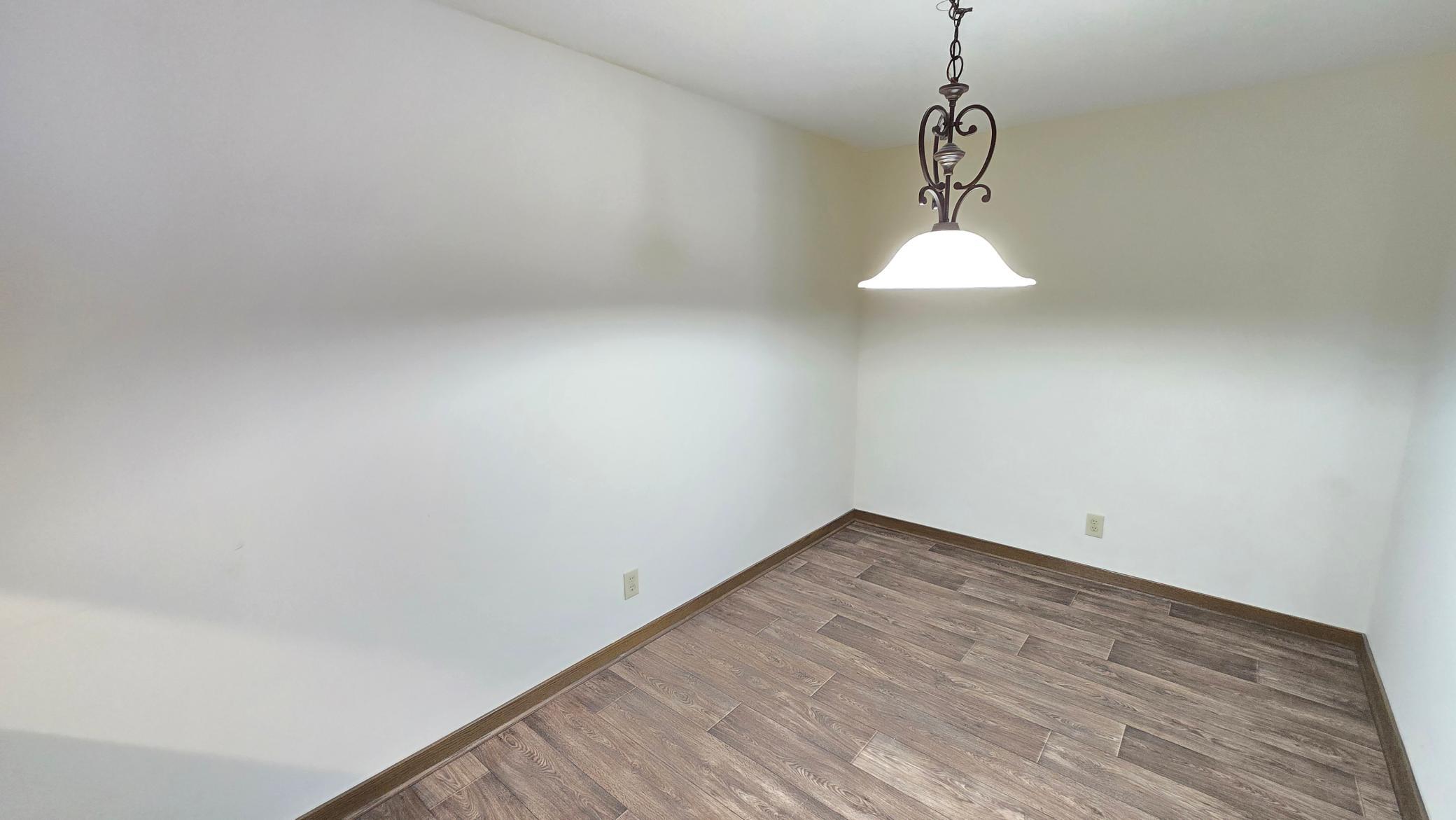 35 Nathan Lane N 114 Property Photo 14