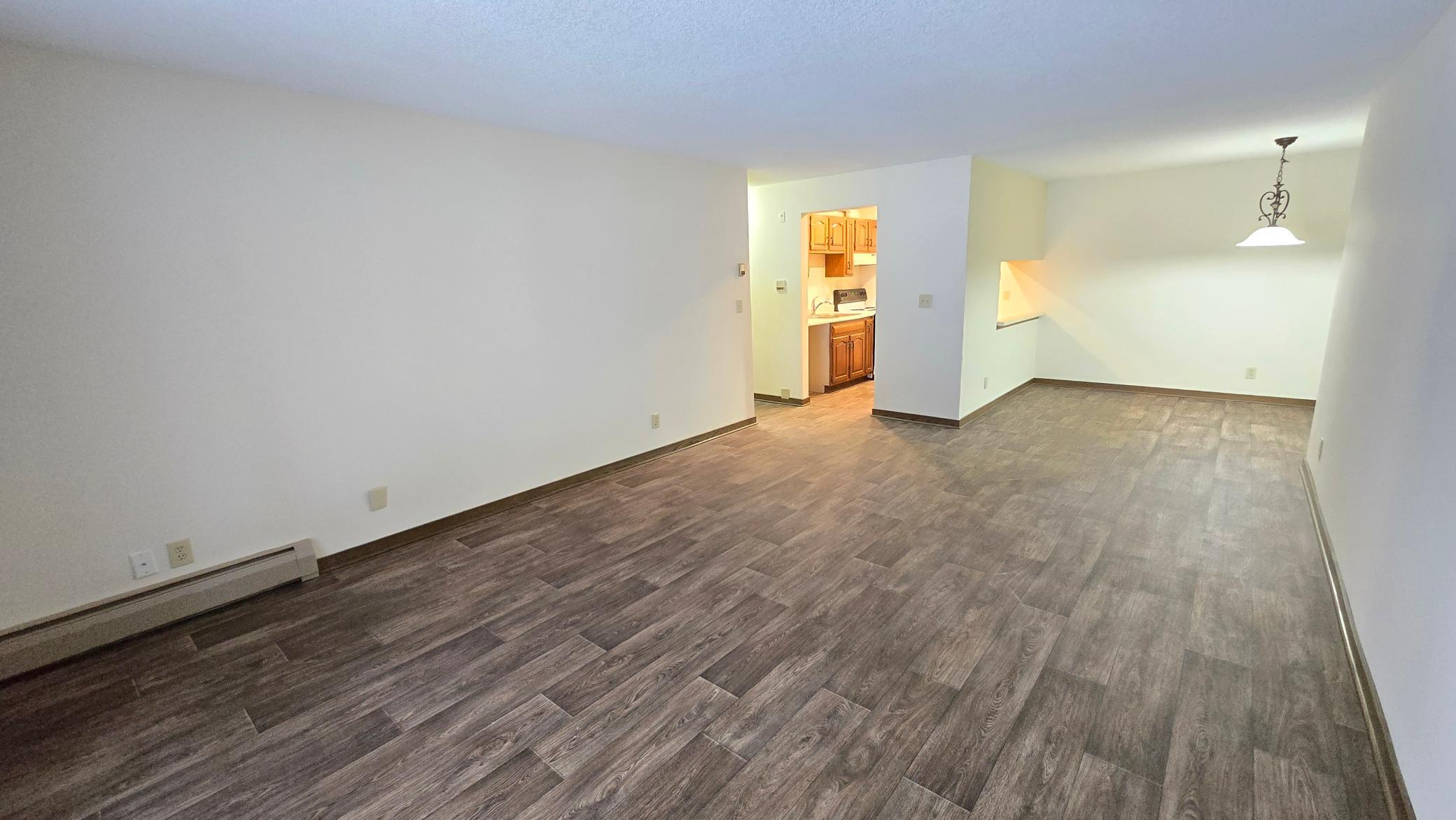 35 Nathan Lane N 114 Property Photo 19